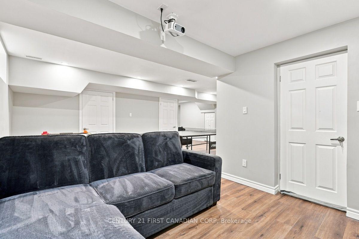 Photo 35 of 1687 Coronation Drive, London, North E — HOMEH