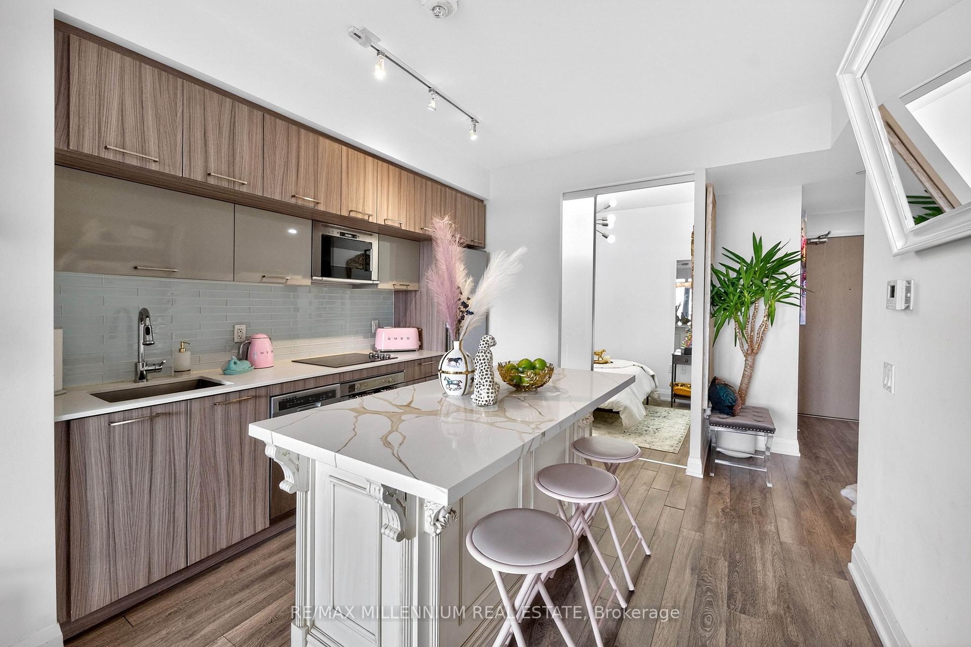 Photo 2 of Unit 713, 4800 Highway 7 Road, Vaughan, East Woodbridge — HOMEH