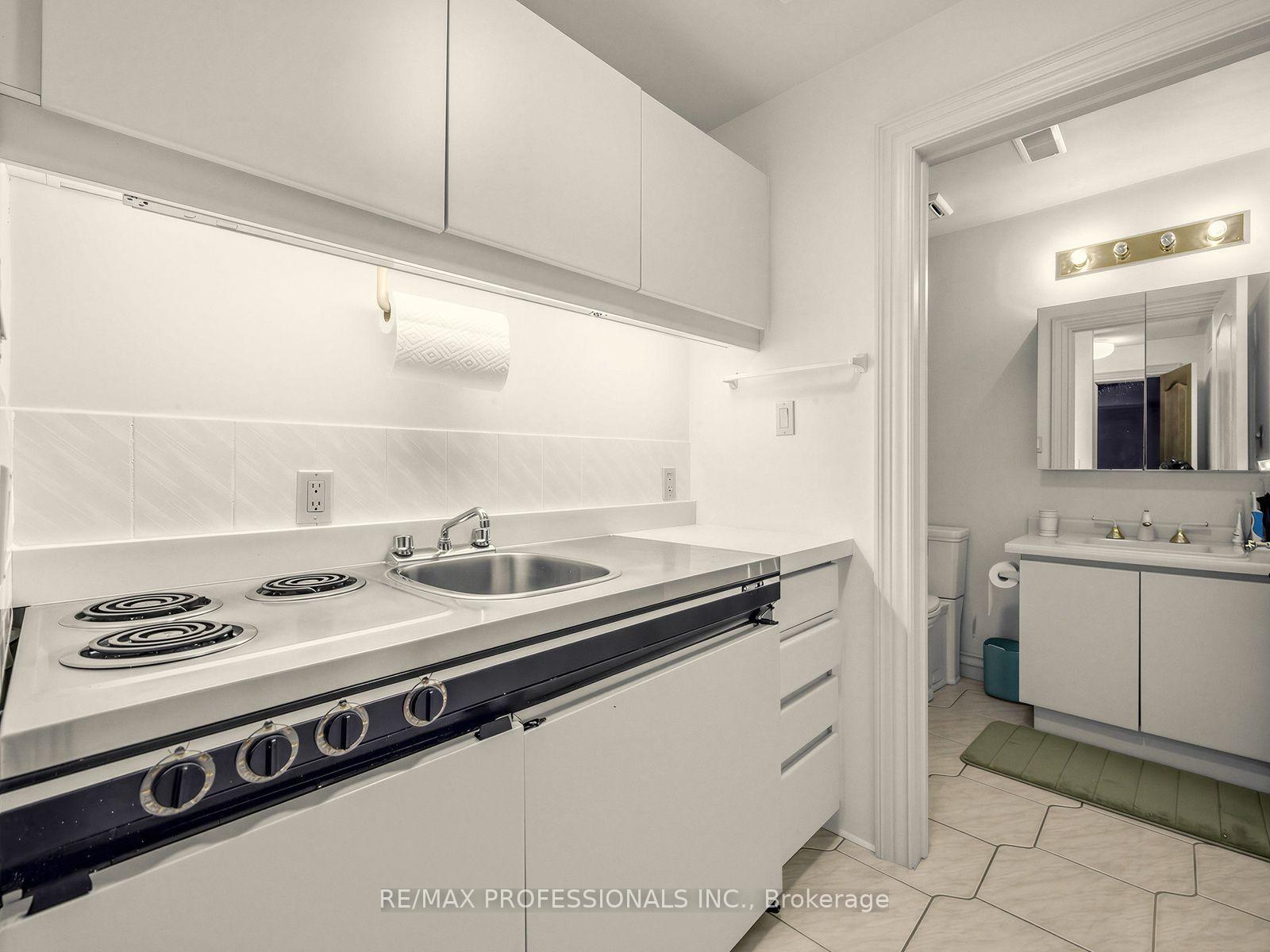 Photo 35 of 1952 Lapad Court, Mississauga, Erin Mills — HOMEH