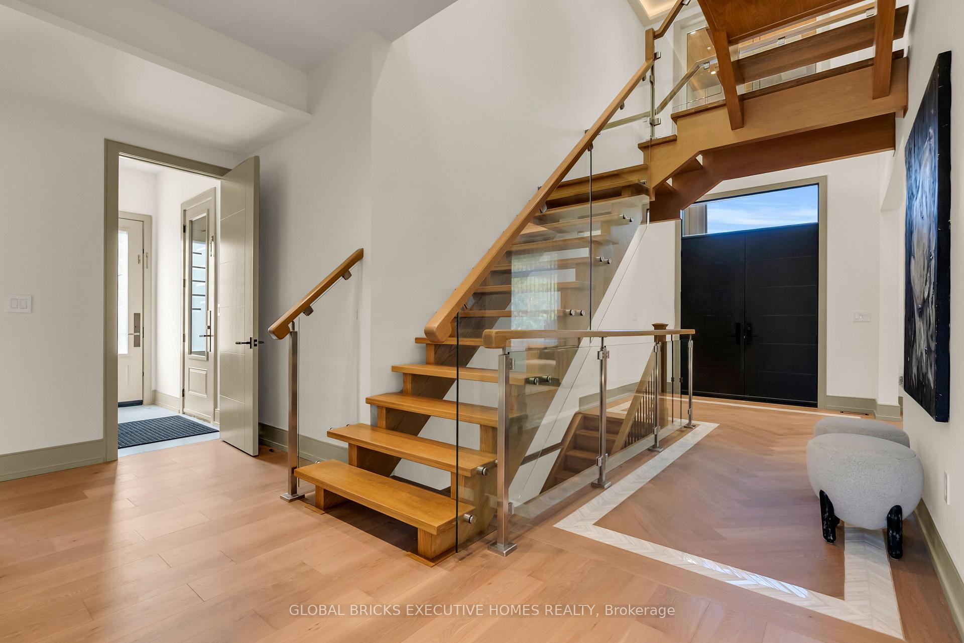 Photo 7 of 2016 Seafare Drive, Oakville, Bronte — HOMEH