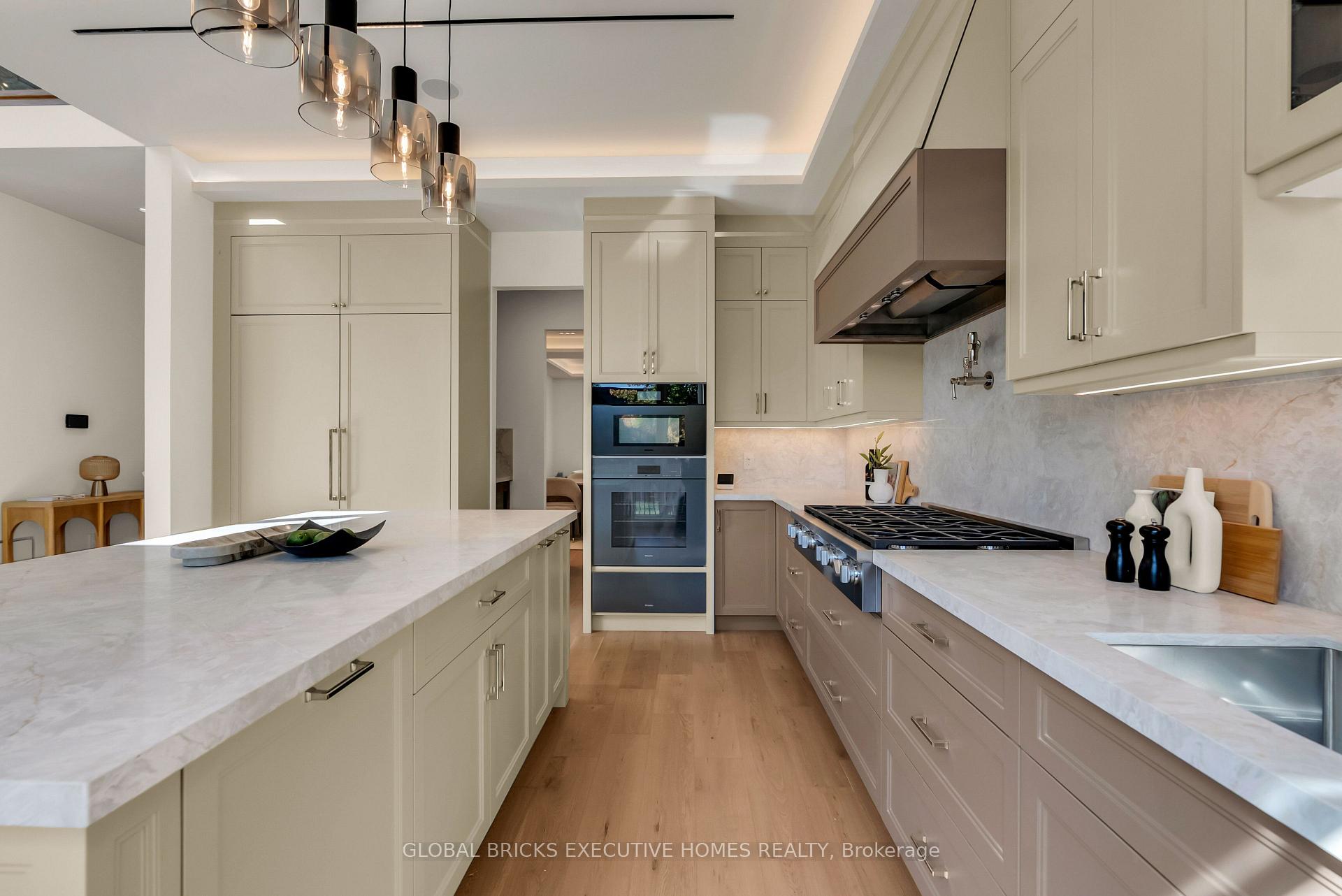 Photo 17 of 2016 Seafare Drive, Oakville, Bronte — HOMEH