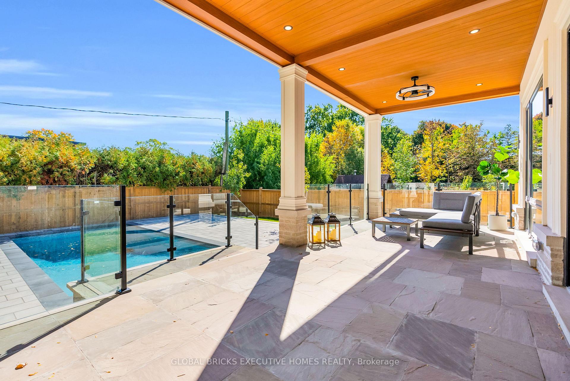 Photo 52 of 2016 Seafare Drive, Oakville, Bronte — HOMEH