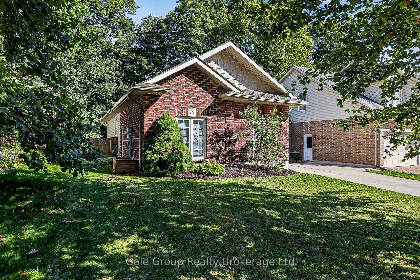 Photo 2 of 79 Potters Way, Woodstock, Woodstock - South — HOMEH