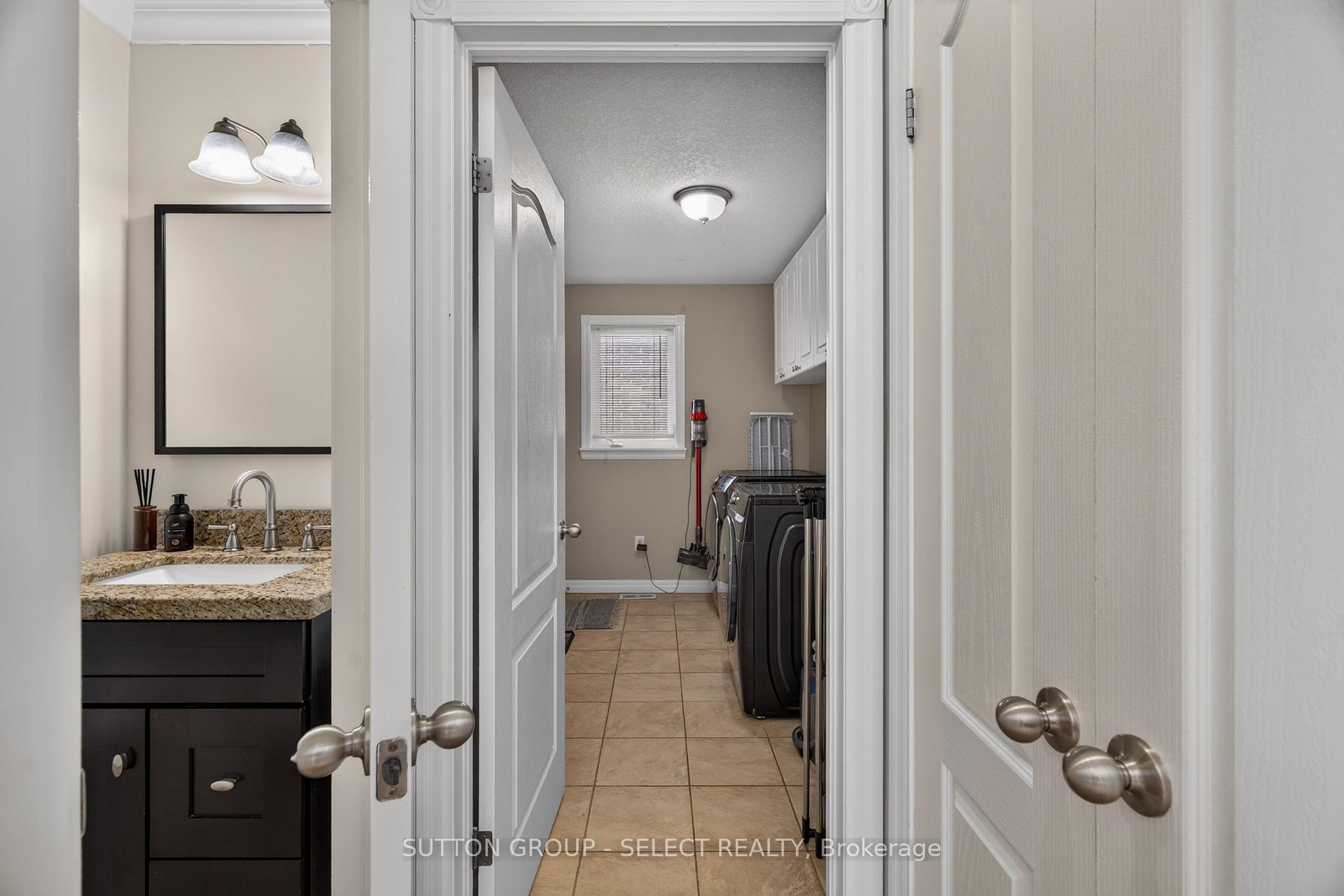 Photo 23 of 121 Tanoak Drive, London, North E — HOMEH
