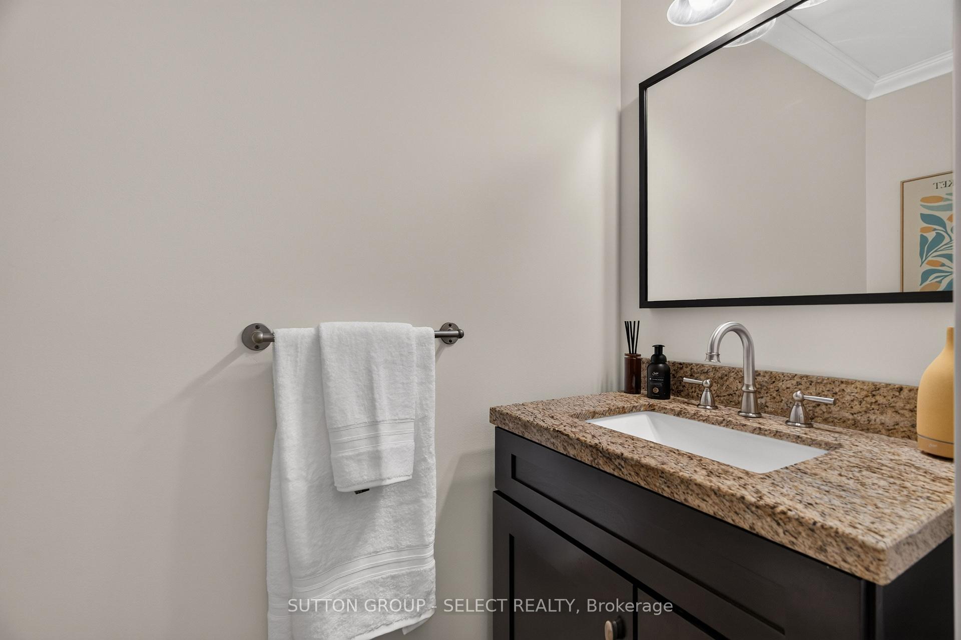 Photo 24 of 121 Tanoak Drive, London, North E — HOMEH
