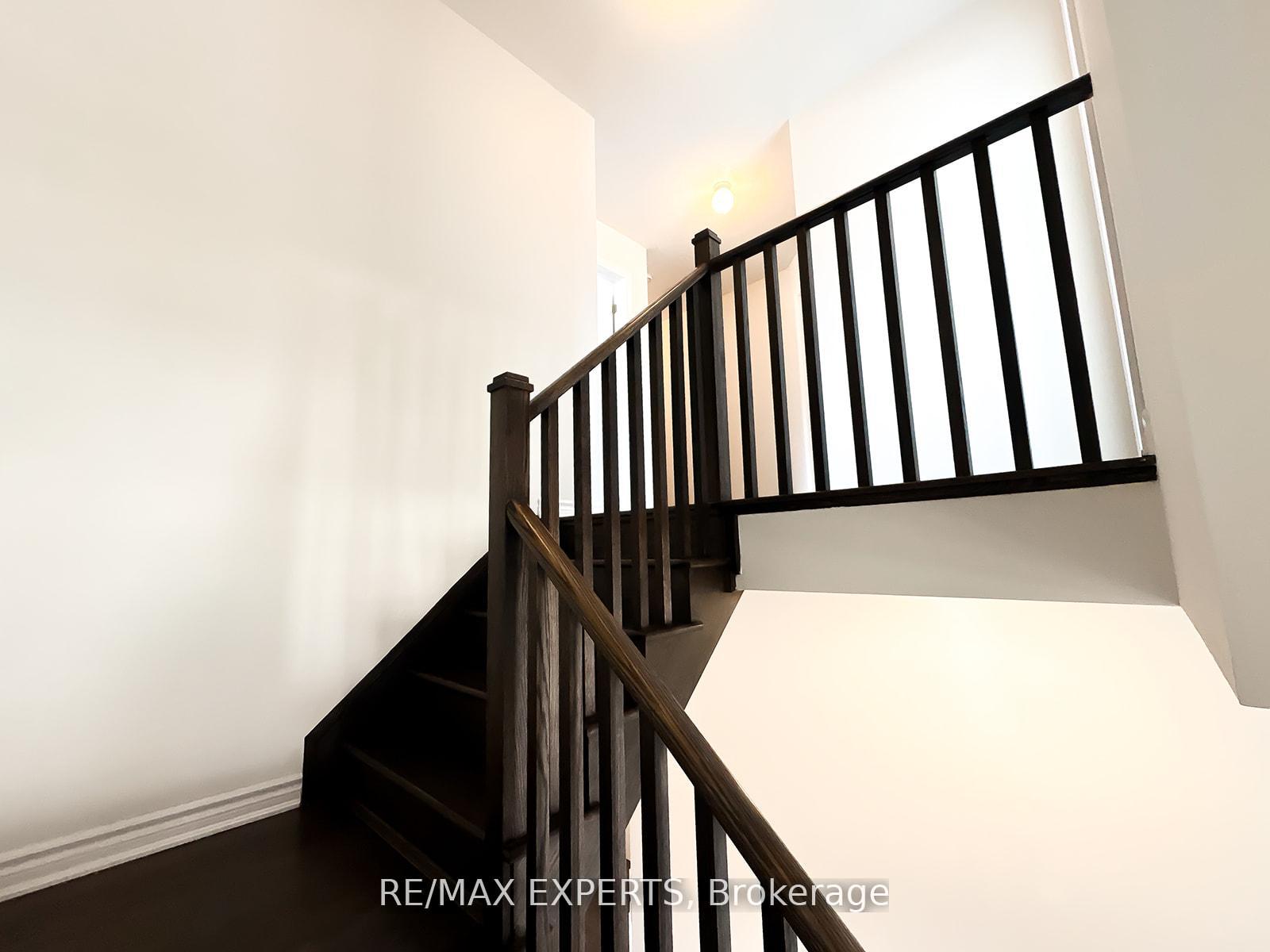 Photo 19 of 1426 Farrow Crescent, Innisfil, Alcona — HOMEH