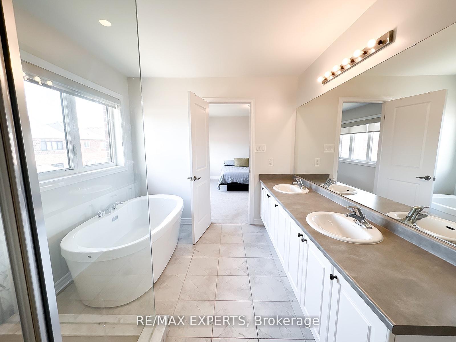 Photo 31 of 1426 Farrow Crescent, Innisfil, Alcona — HOMEH