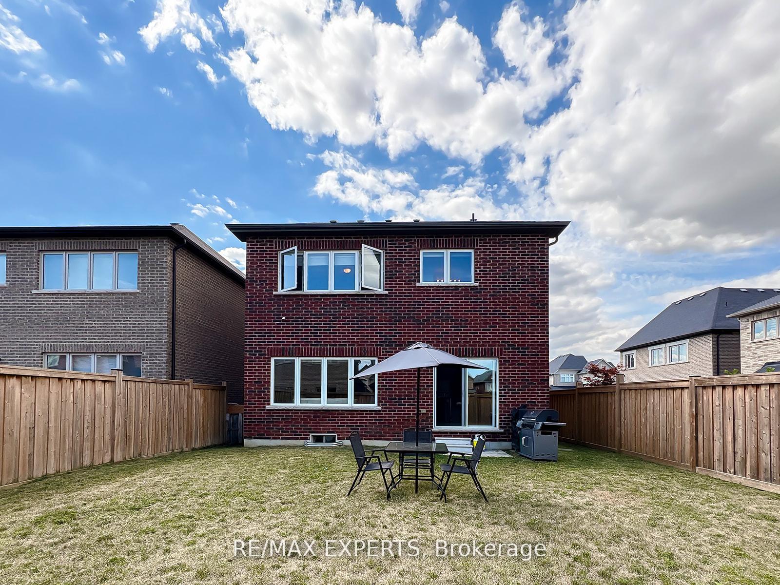 Photo 40 of 1426 Farrow Crescent, Innisfil, Alcona — HOMEH