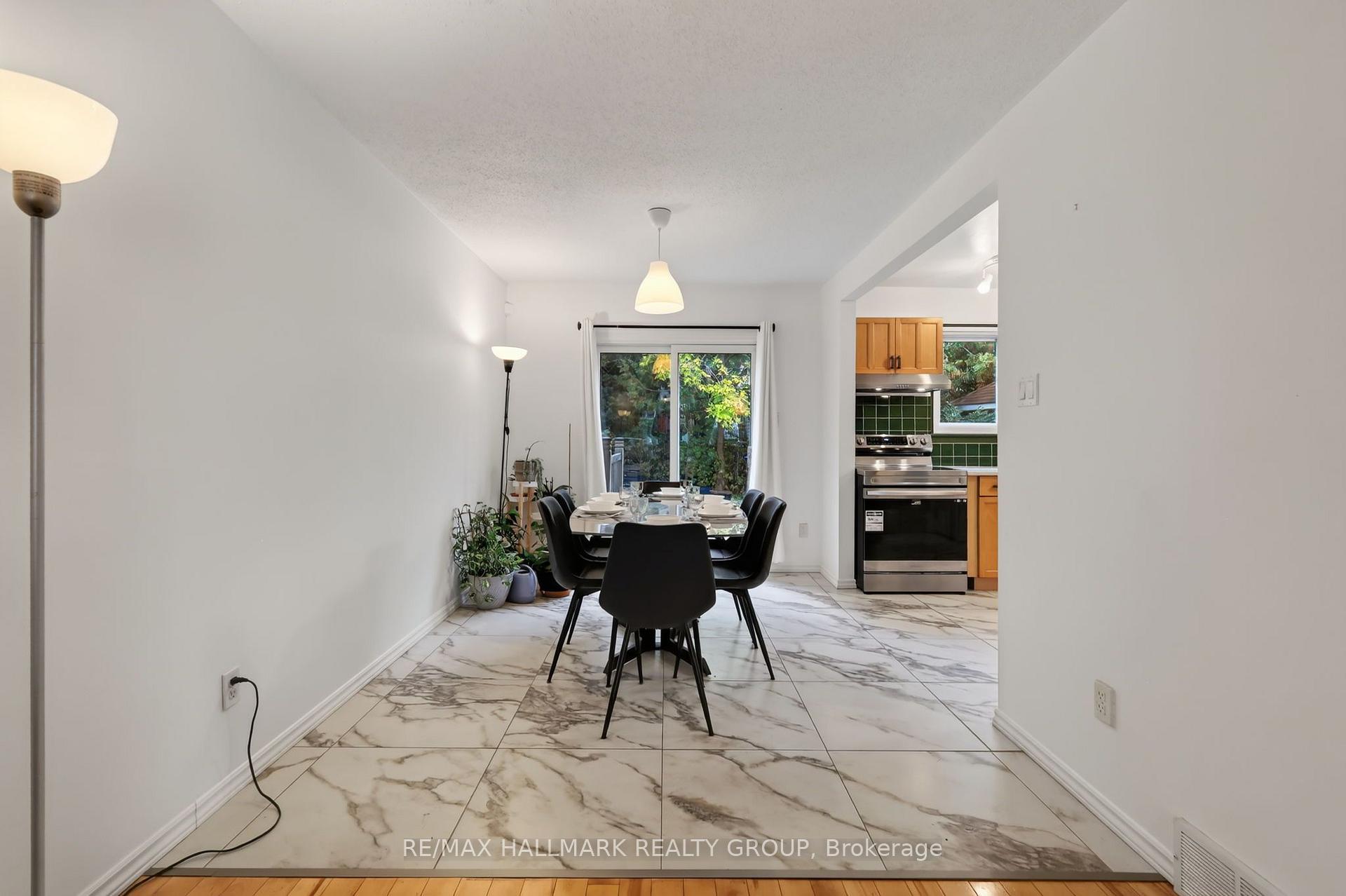 Photo 5 of 2434 Braeburn Place, Ottawa, Blackburn Hamlet (South) — HOMEH