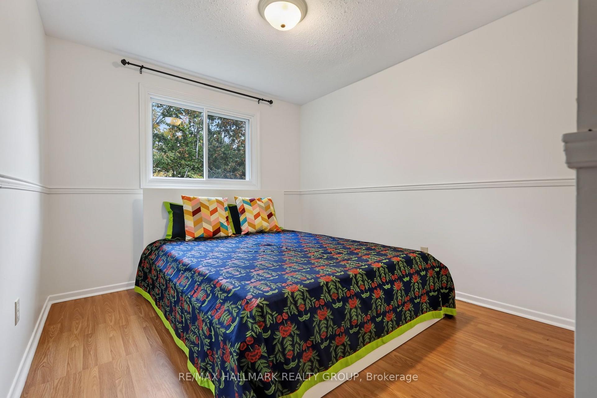 Photo 15 of 2434 Braeburn Place, Ottawa, Blackburn Hamlet (South) — HOMEH