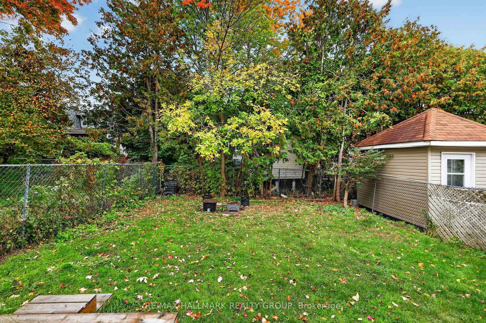 Photo 22 of 2434 Braeburn Place, Ottawa, Blackburn Hamlet (South) — HOMEH