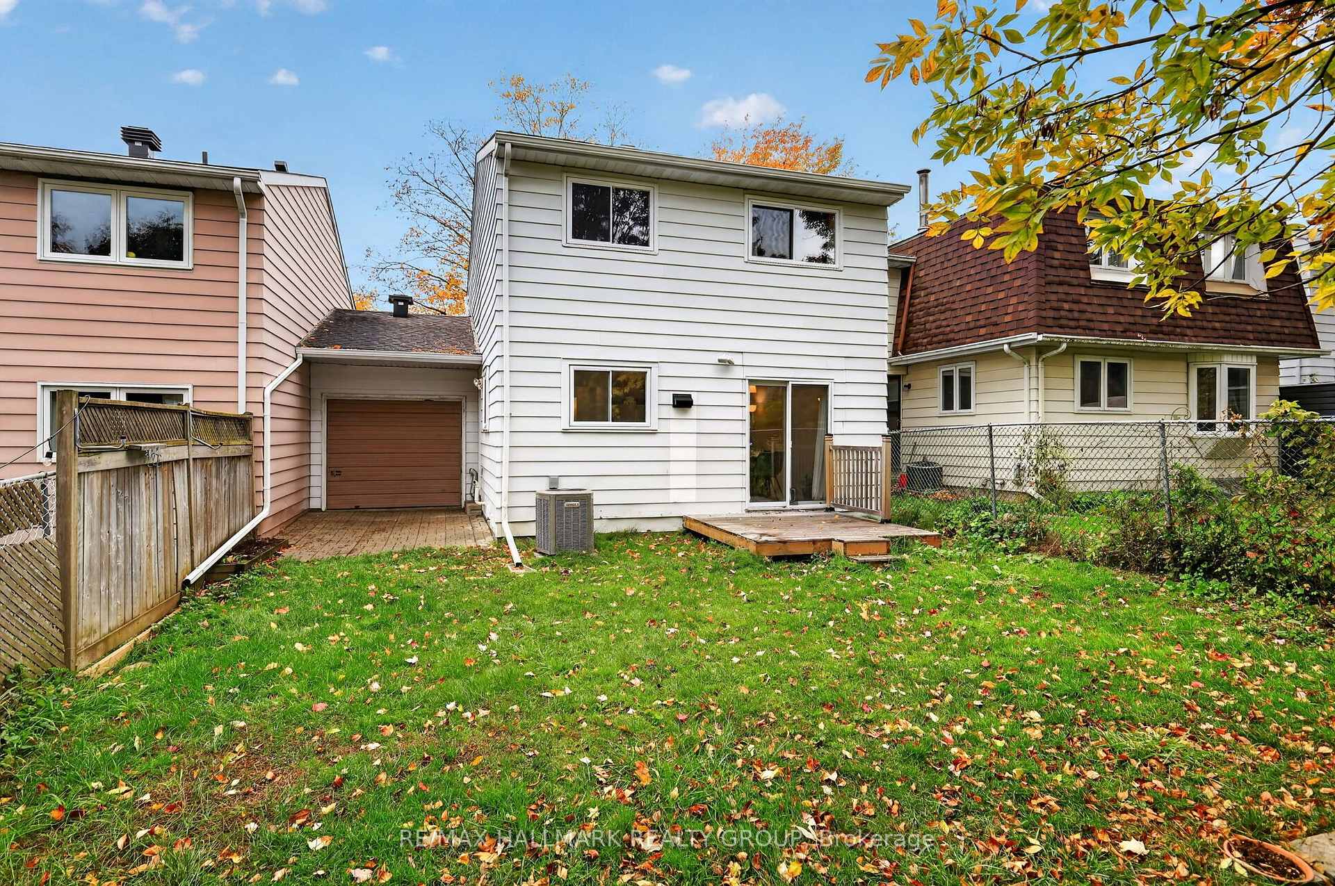 Photo 23 of 2434 Braeburn Place, Ottawa, Blackburn Hamlet (South) — HOMEH