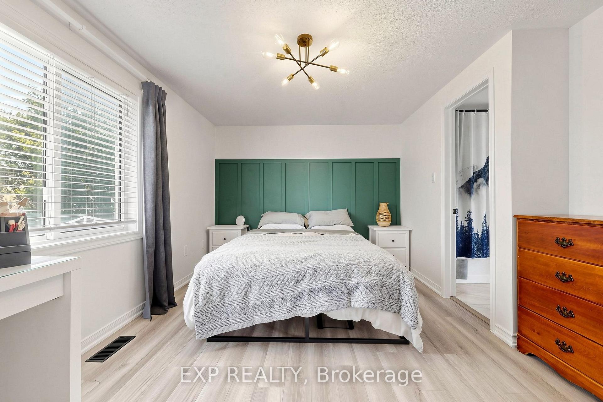 Photo 21 of 63 Fenwick Avenue, Clarington, Bowmanville — HOMEH