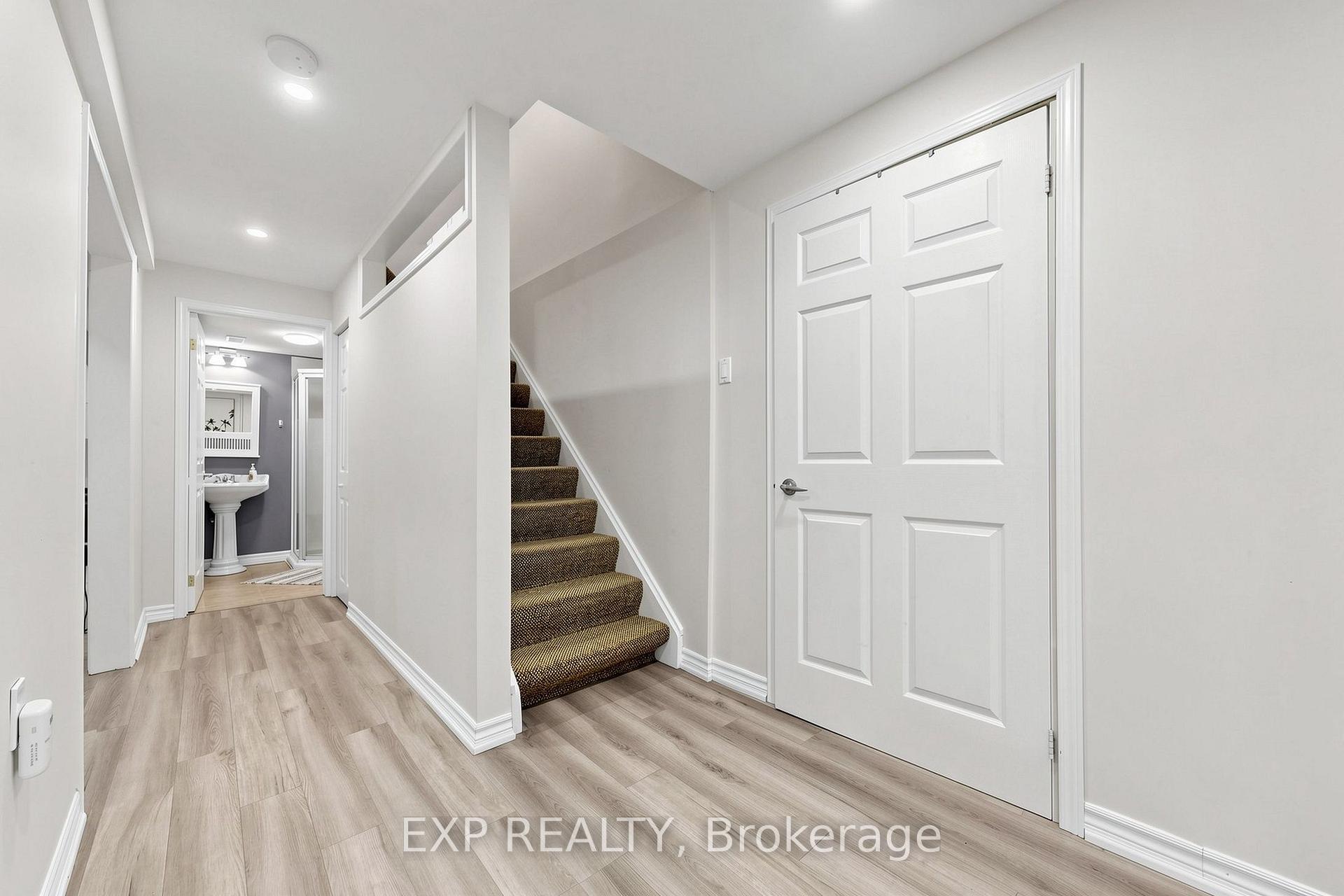 Photo 32 of 63 Fenwick Avenue, Clarington, Bowmanville — HOMEH