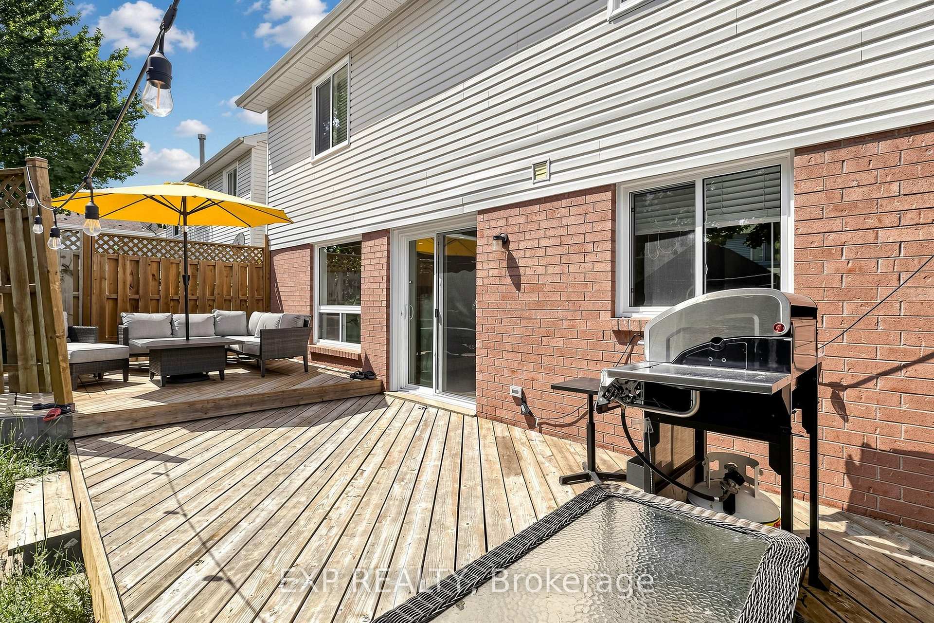 Photo 41 of 63 Fenwick Avenue, Clarington, Bowmanville — HOMEH