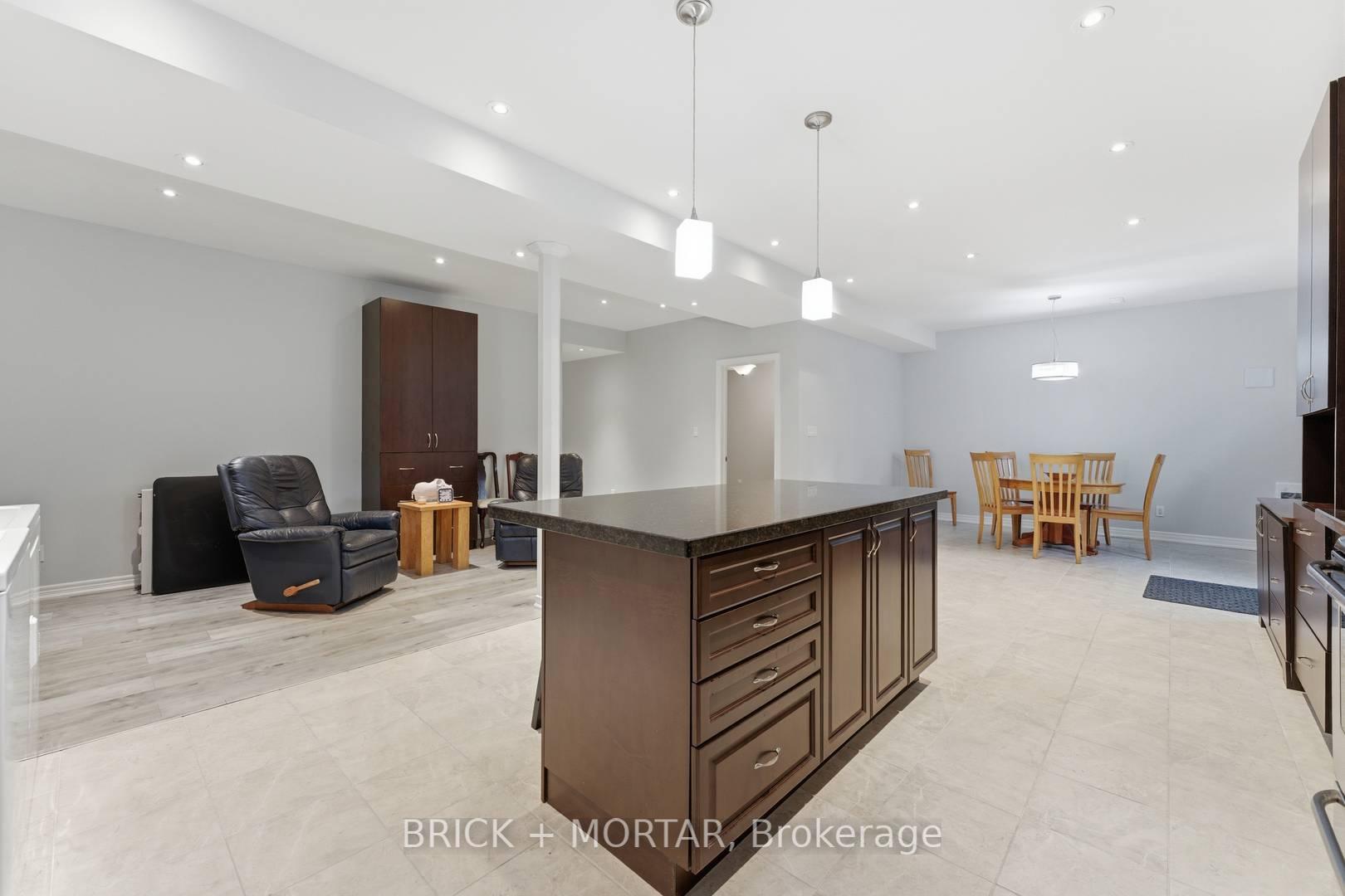 Photo 6 of Unit Bsmt, 8 Little Hannah Lane, Vaughan, Patterson — HOMEH