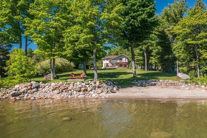 Photo of 2750 Canoe Point Road