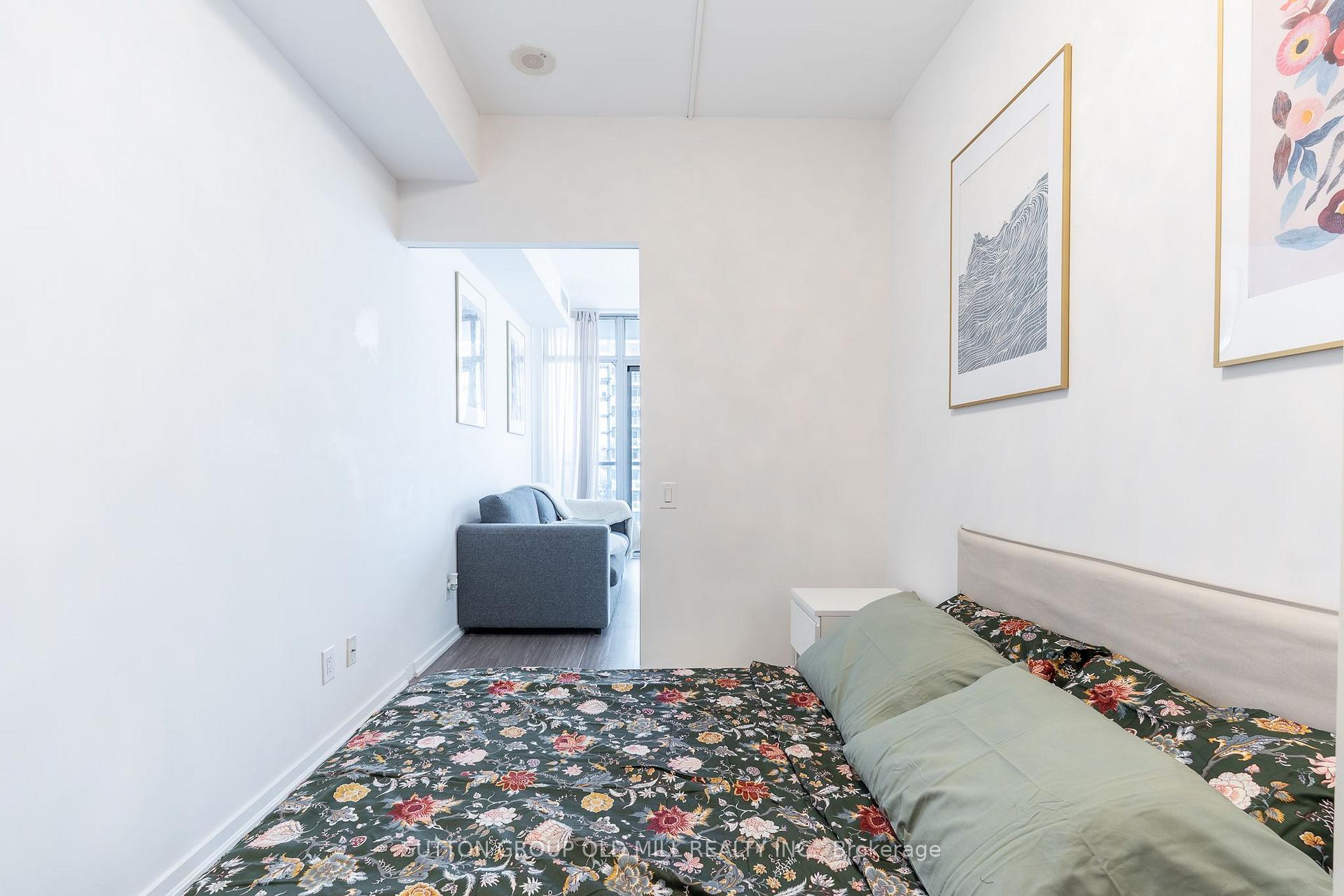 Photo 22 of Unit 812, 105 The Queensway, Toronto, High Park-Swansea — HOMEH