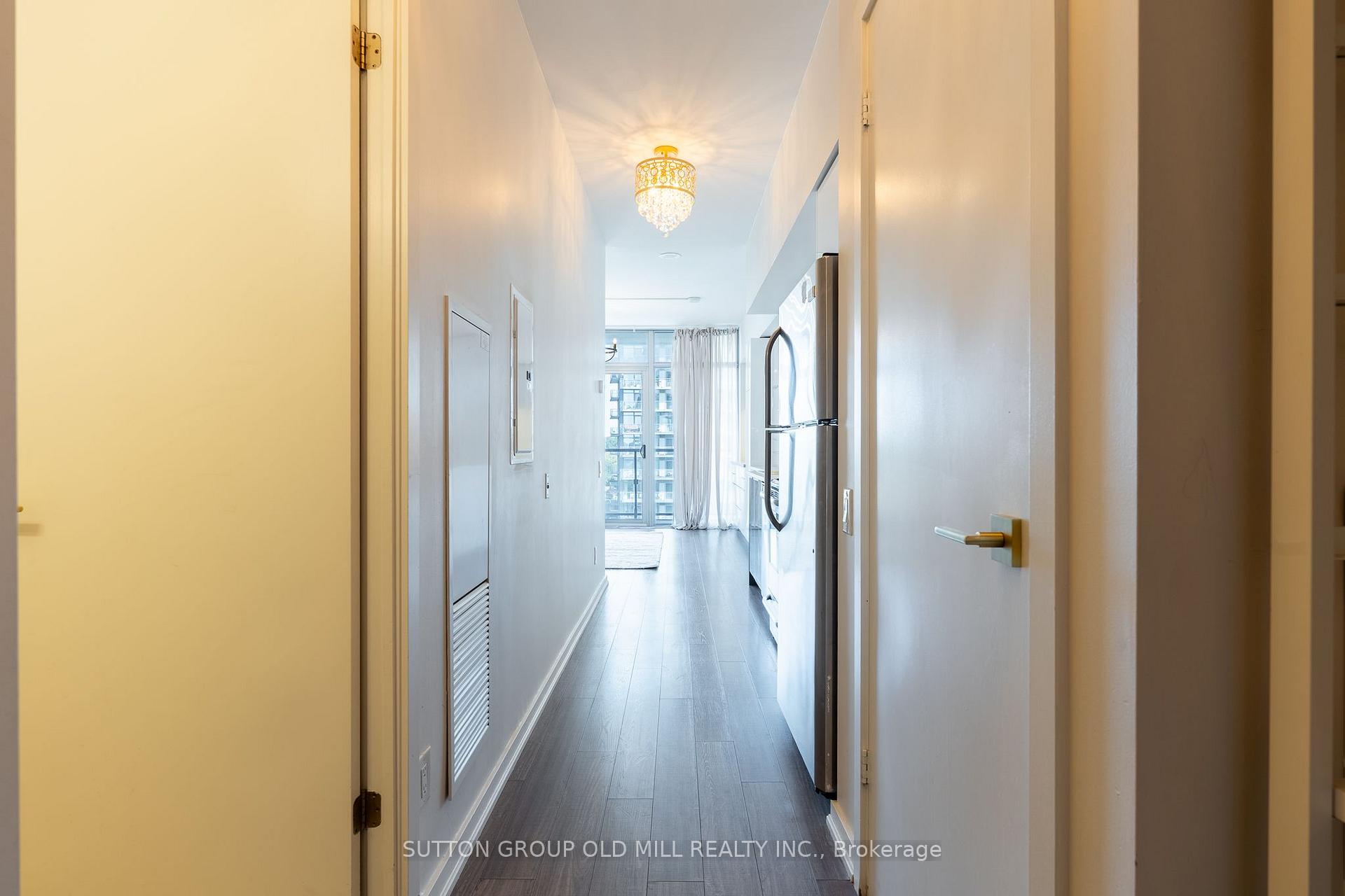 Photo 24 of Unit 812, 105 The Queensway, Toronto, High Park-Swansea — HOMEH