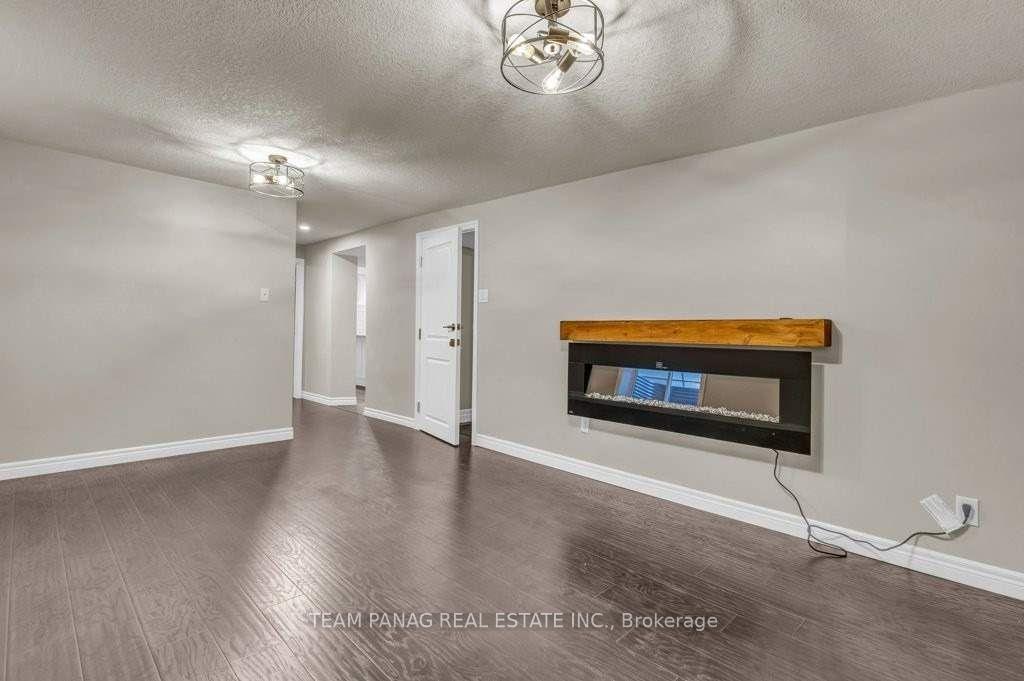 Photo 2 of Unit (Lower), 168 Glen Road, Kitchener — HOMEH