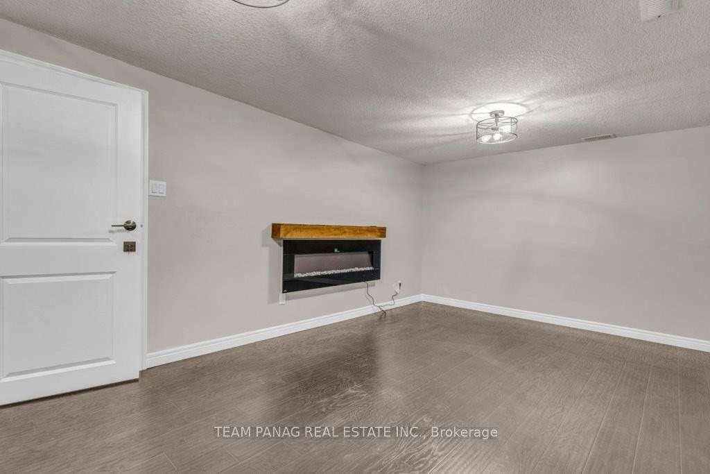 Photo 3 of Unit (Lower), 168 Glen Road, Kitchener — HOMEH