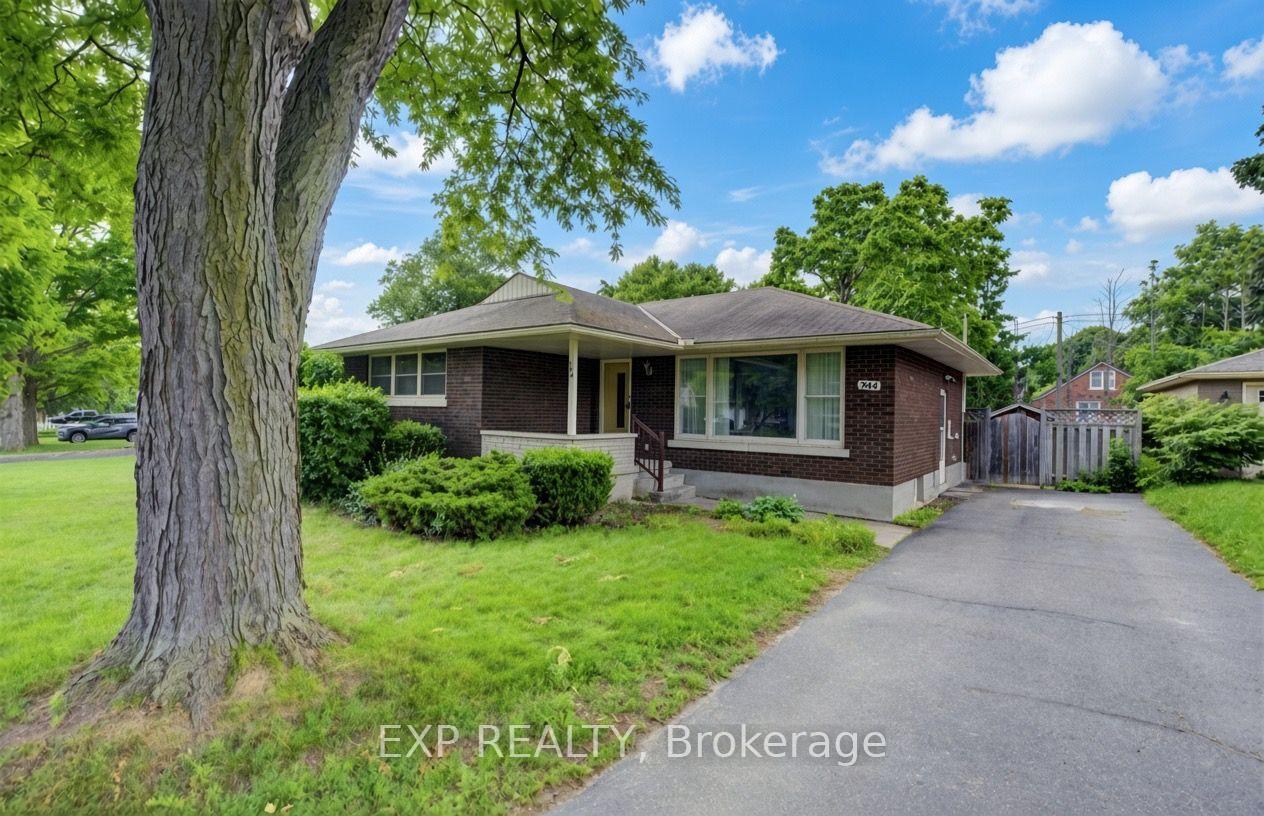 Photo of 244 Royal Street
