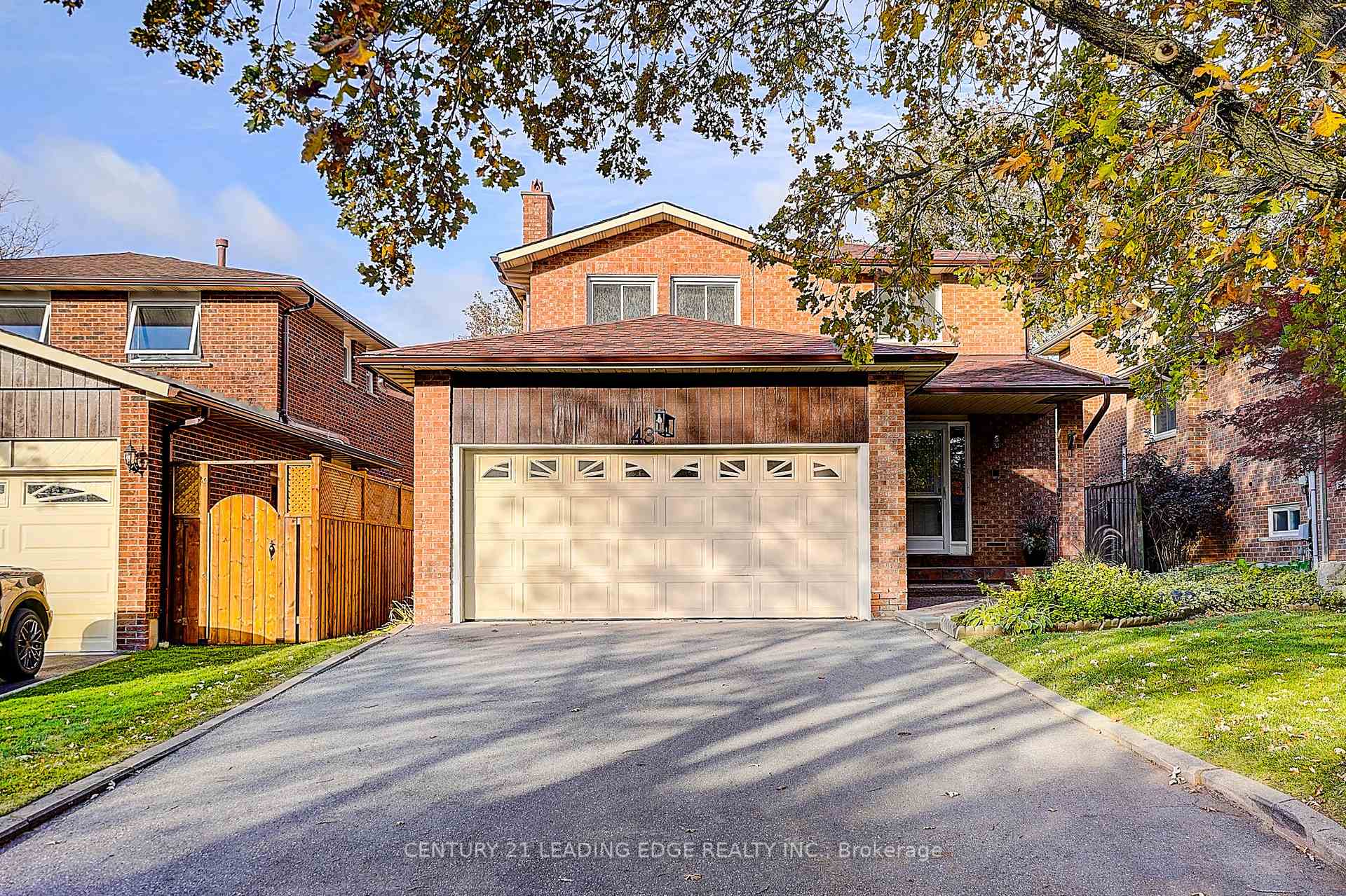 Photo 2 of 43 Ashland Crescent, Markham, Sherwood-Amberglen — HOMEH