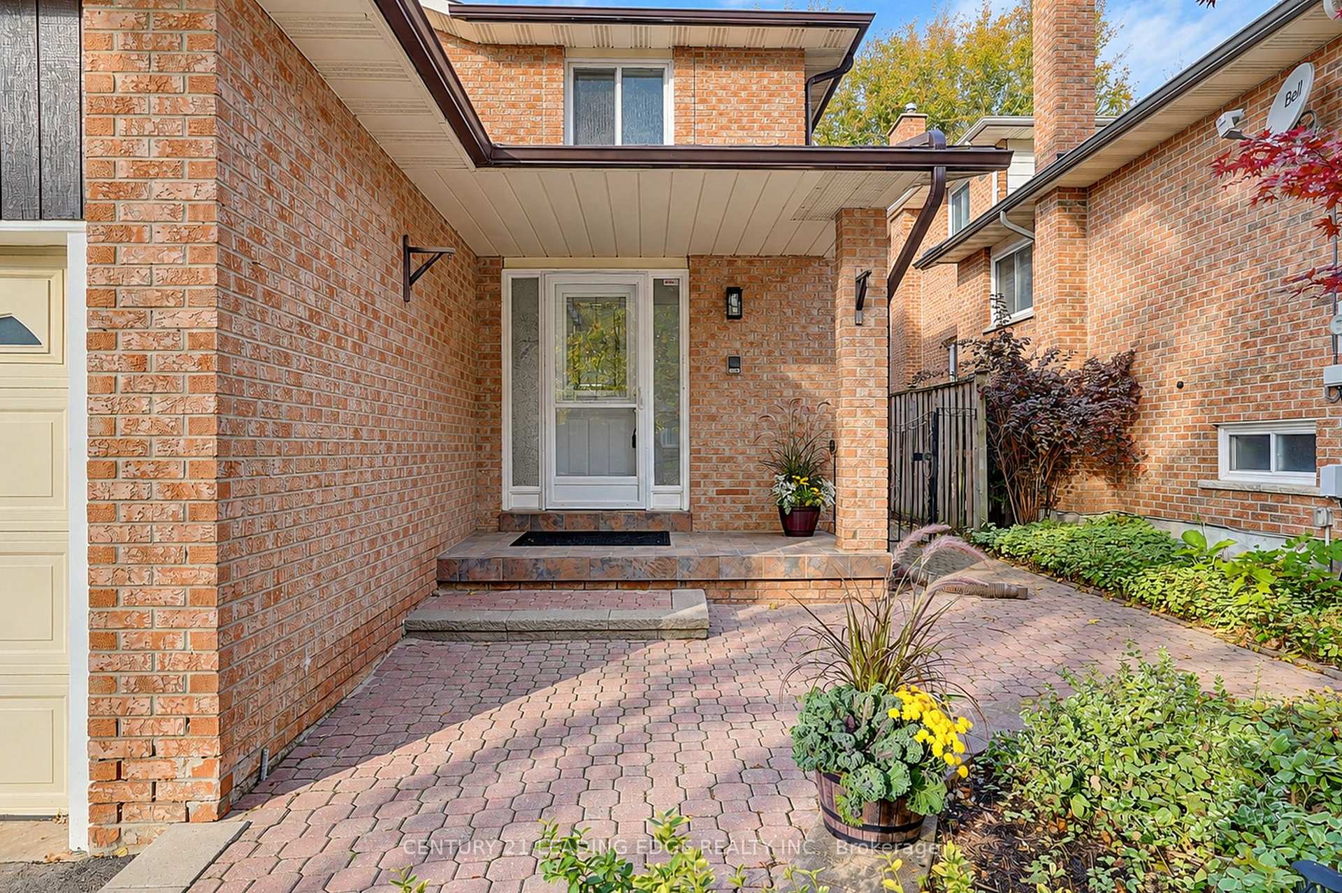Photo 4 of 43 Ashland Crescent, Markham, Sherwood-Amberglen — HOMEH