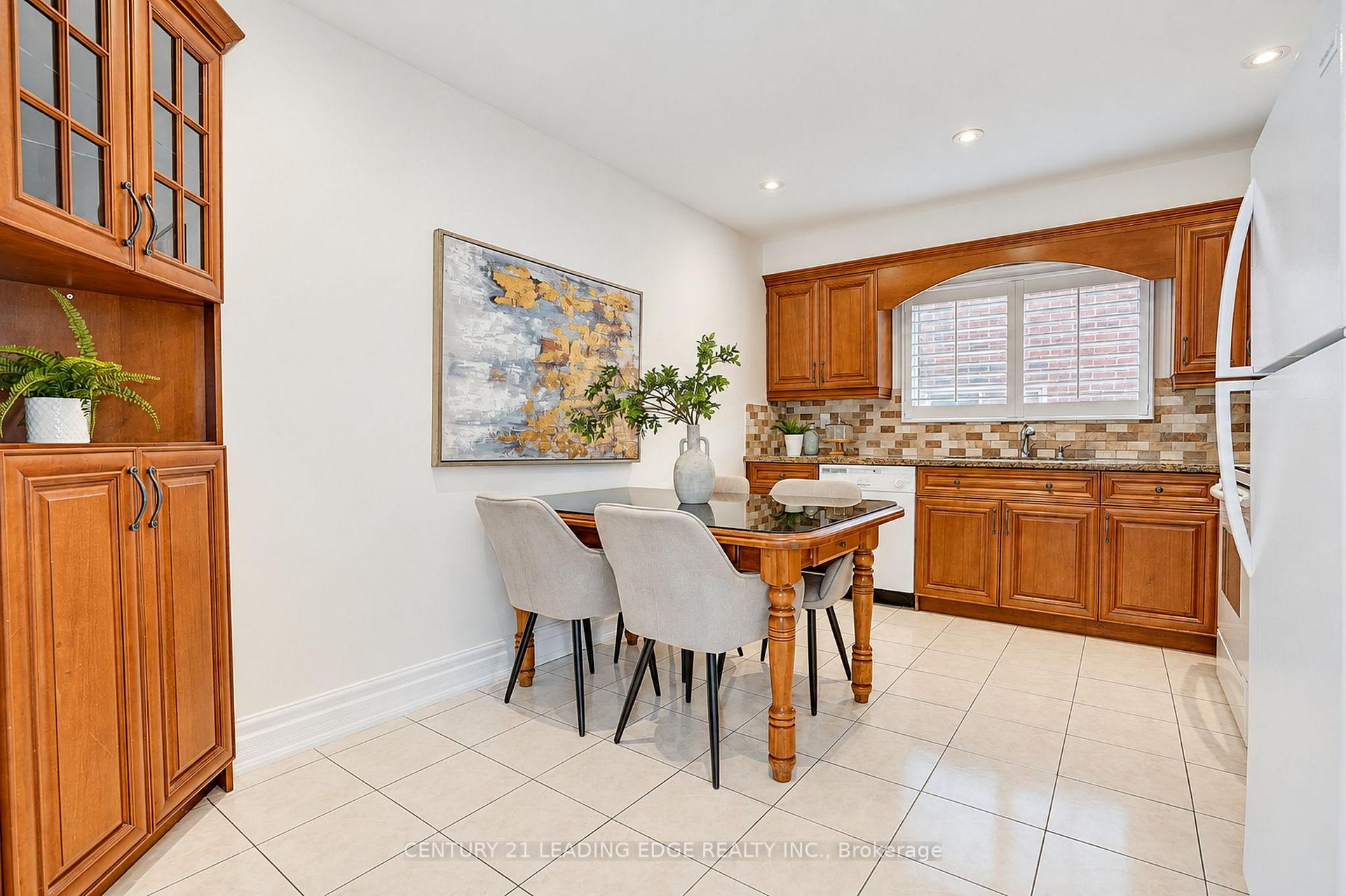 Photo 26 of 43 Ashland Crescent, Markham, Sherwood-Amberglen — HOMEH