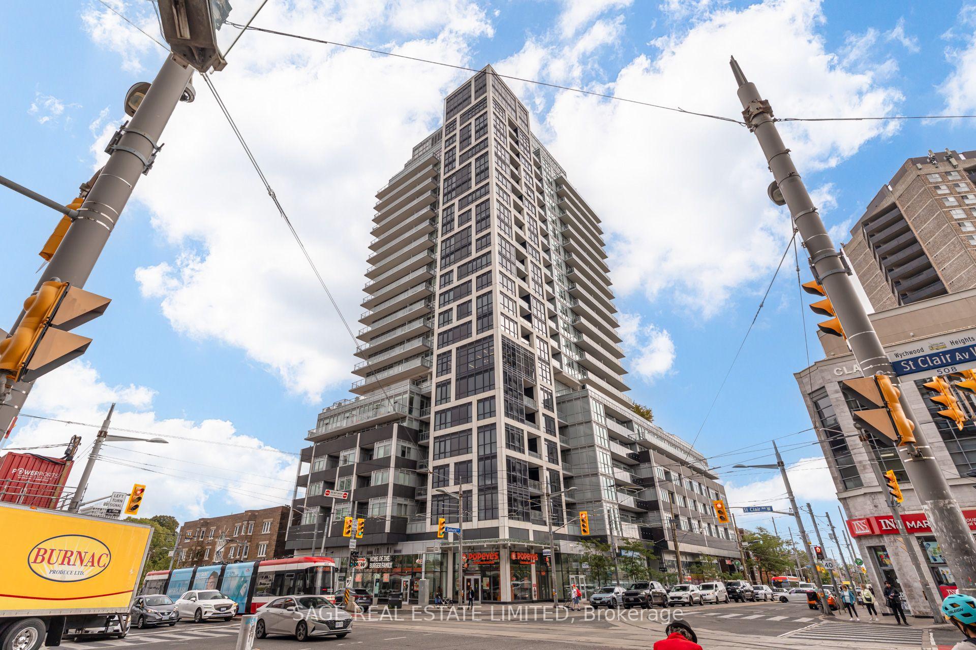 Photo 6 of Unit 1902, 501 St Clair Avenue W, Toronto, Casa Loma — HOMEH