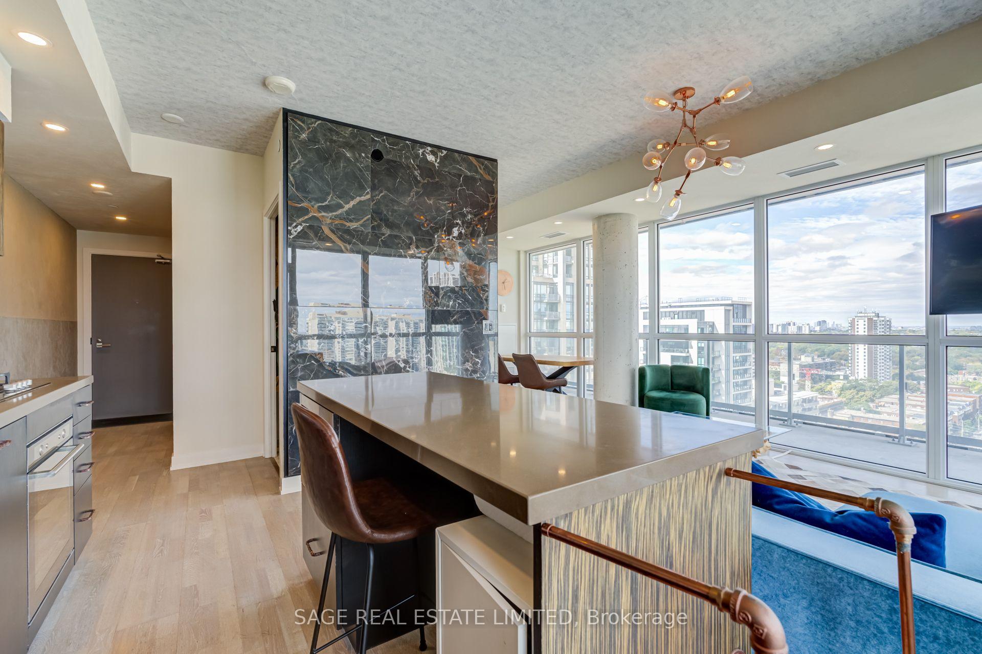 Photo 8 of Unit 1902, 501 St Clair Avenue W, Toronto, Casa Loma — HOMEH
