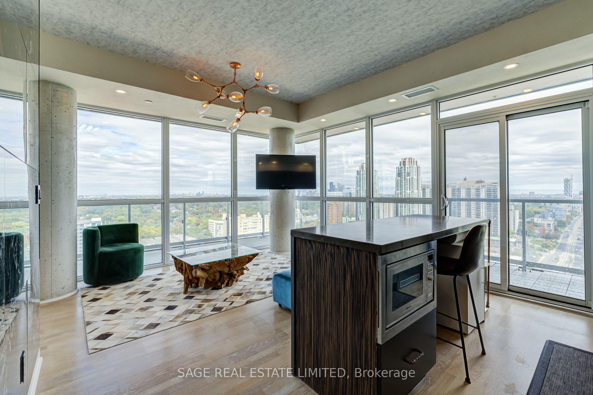 Photo 11 of Unit 1902, 501 St Clair Avenue W, Toronto, Casa Loma — HOMEH