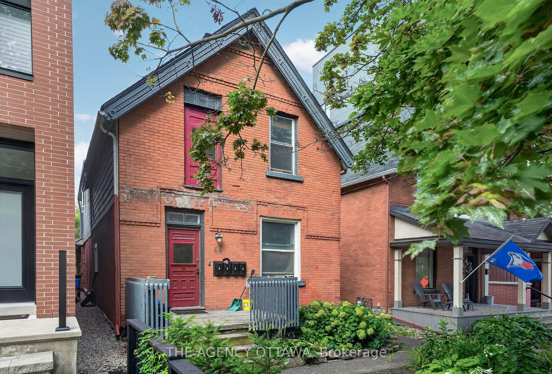 Photo 2 of 64 Bayswater Avenue, Ottawa, Hintonburg — HOMEH