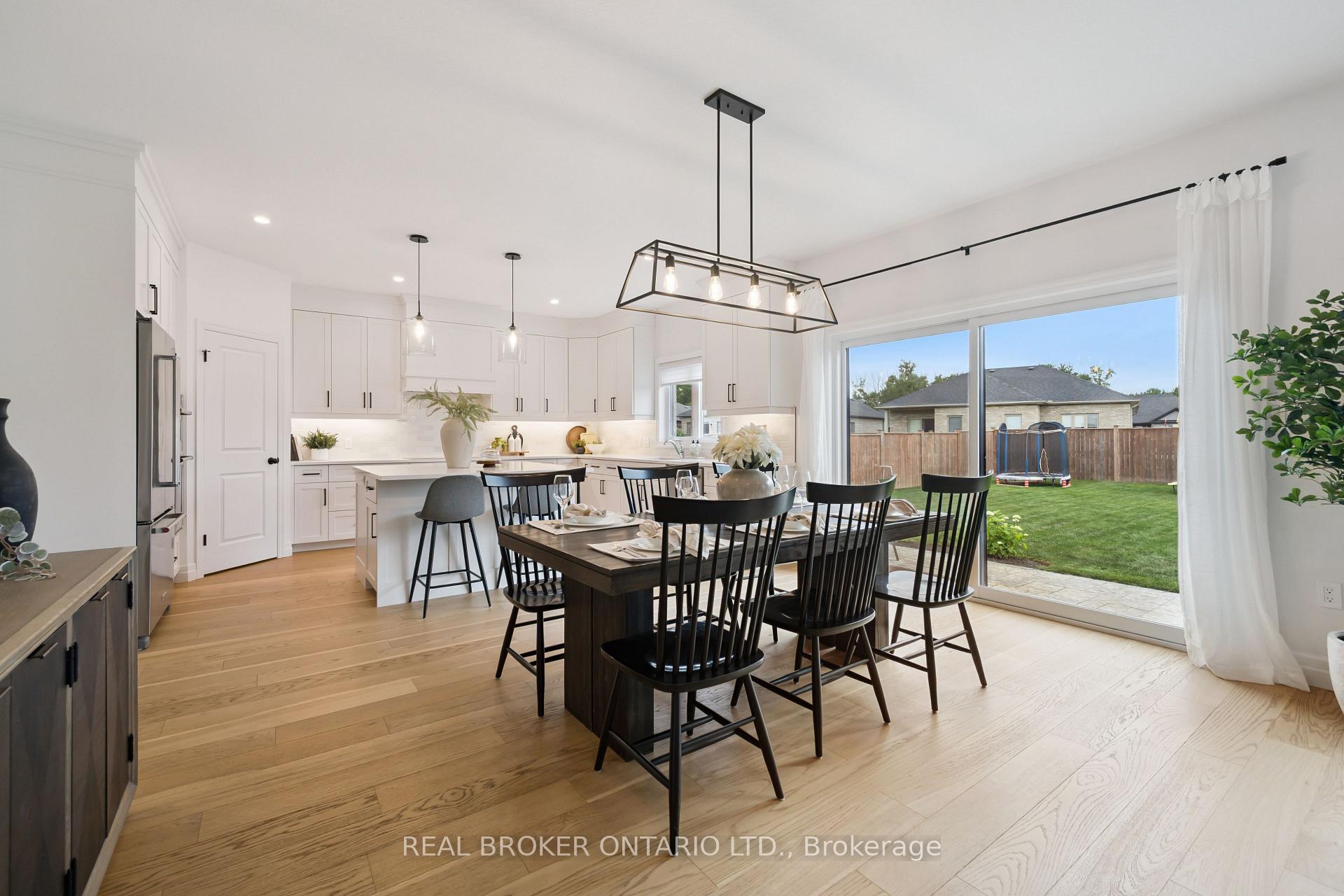 Photo 5 of 415 Rogers Road, North Perth, Listowel — HOMEH