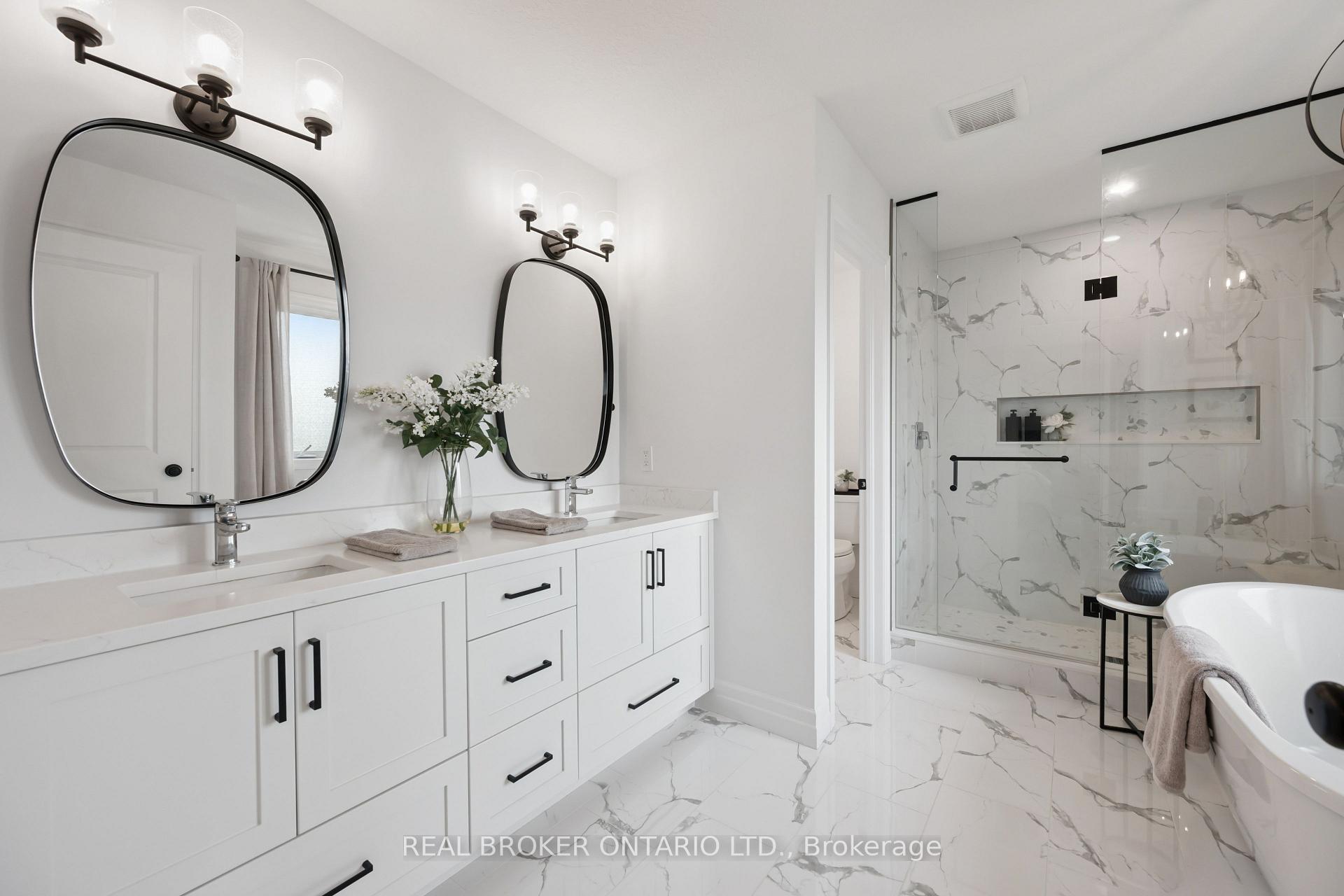 Photo 16 of 415 Rogers Road, North Perth, Listowel — HOMEH