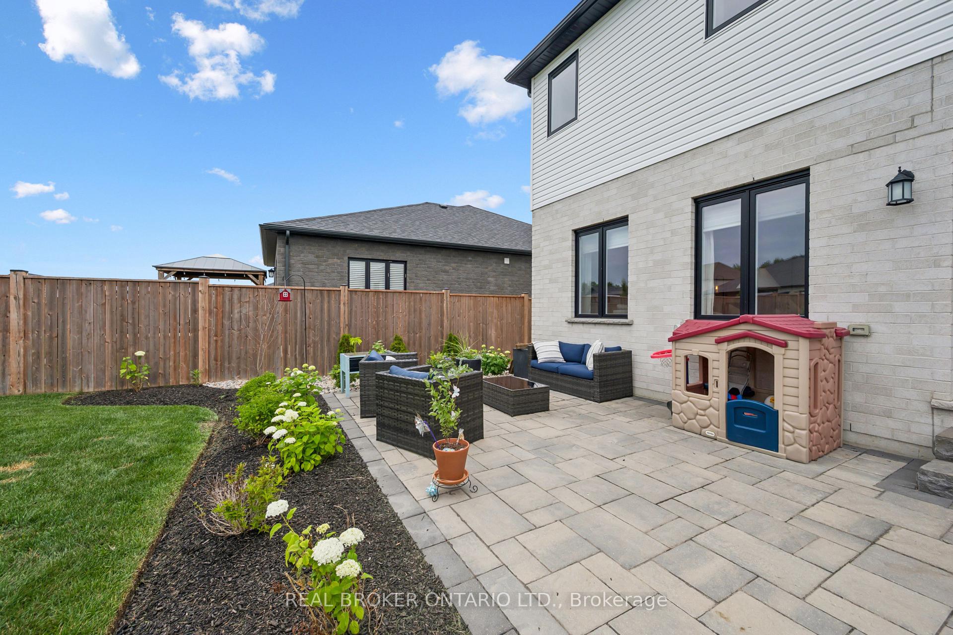 Photo 34 of 415 Rogers Road, North Perth, Listowel — HOMEH