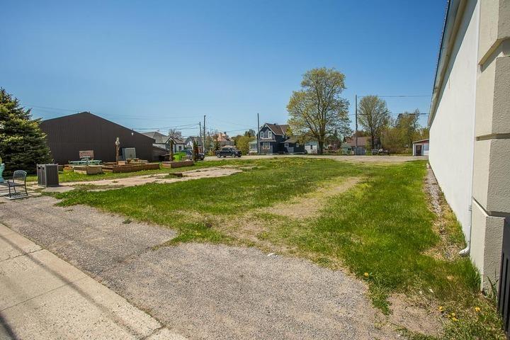Photo of 182 & 184 Main Street