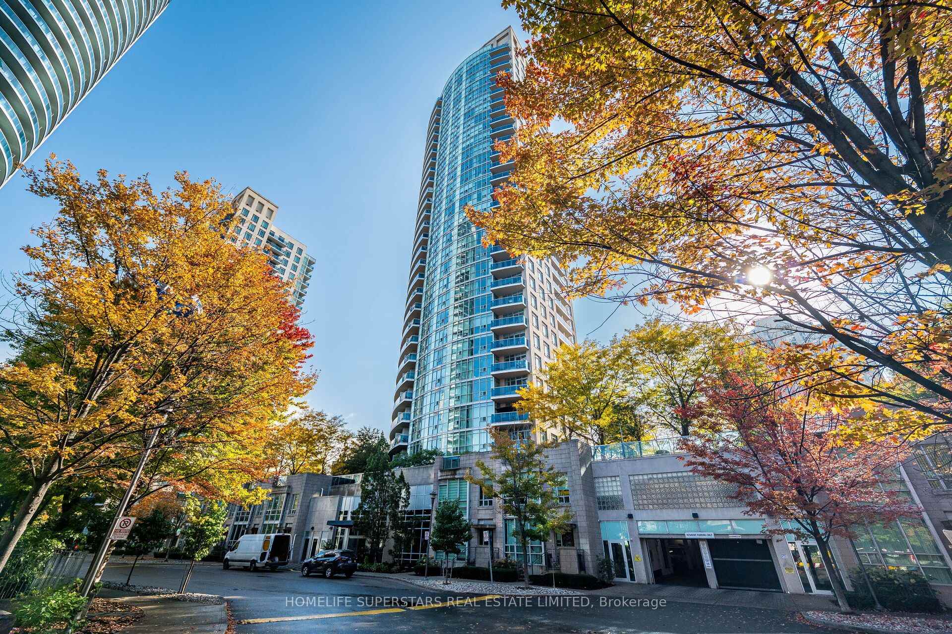 Photo of Unit 707, 70 Absolute Avenue