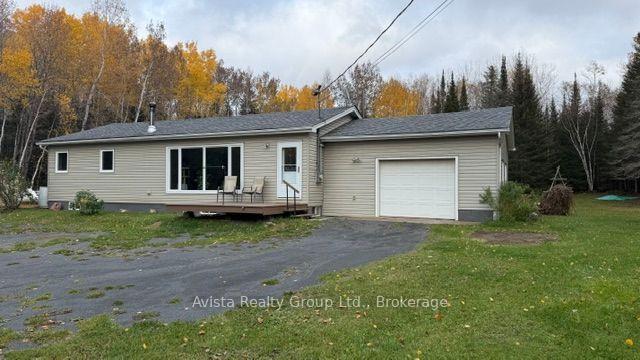 Photo of 896 Mud Lake Road E