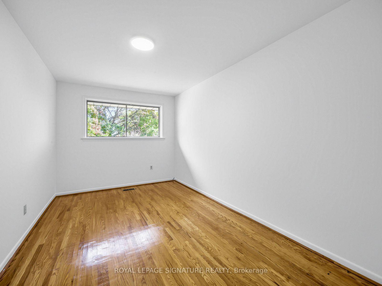 Photo 19 of 11 Albion Crescent, Brampton, Avondale — HOMEH