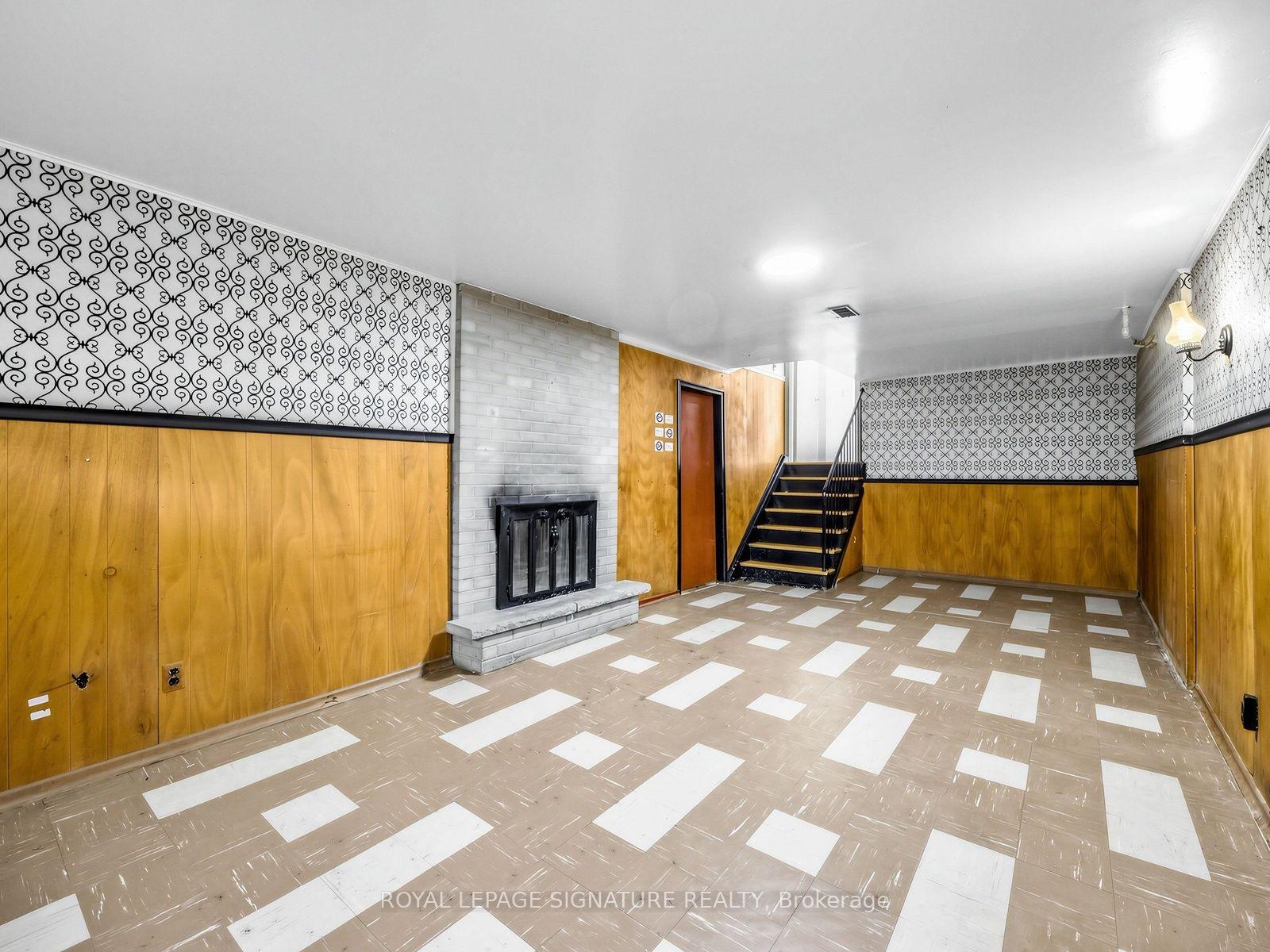 Photo 26 of 11 Albion Crescent, Brampton, Avondale — HOMEH