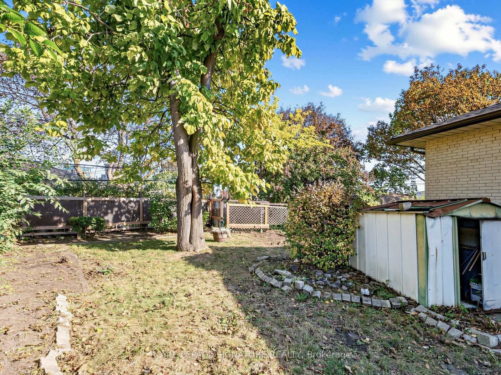 Photo 28 of 11 Albion Crescent, Brampton, Avondale — HOMEH