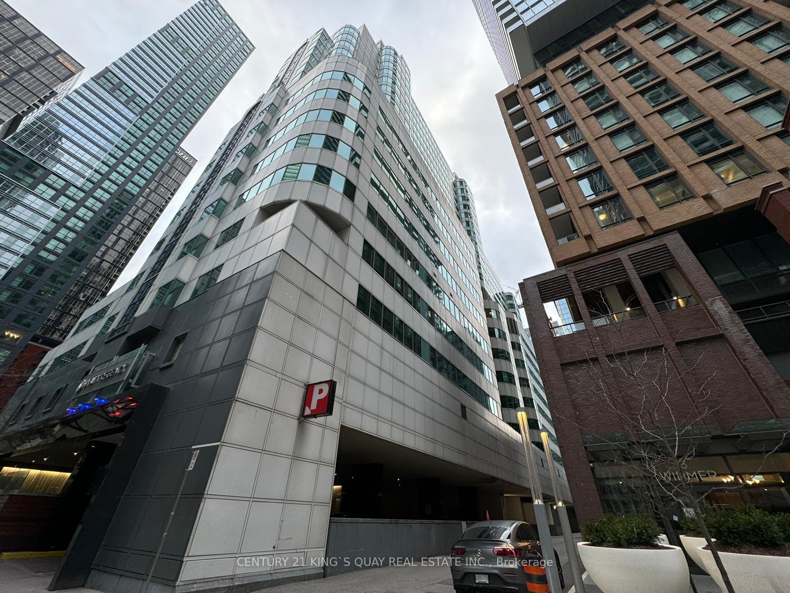 Photo 2 of Unit 2312, 8 Widmer Street, Toronto, Waterfront Communities — HOMEH
