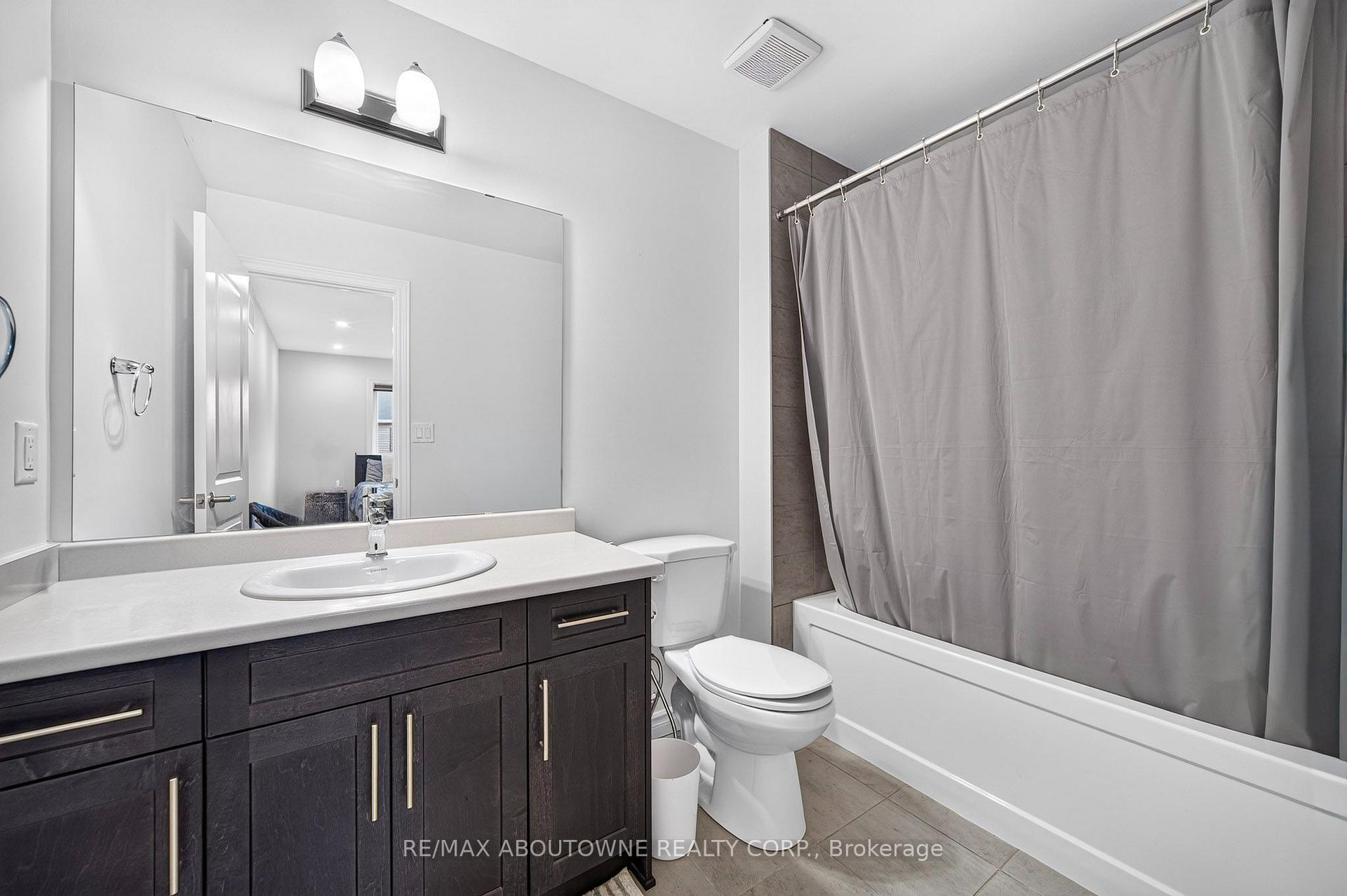Photo 19 of 33 Bellhouse Avenue, Brantford, Empire South — HOMEH