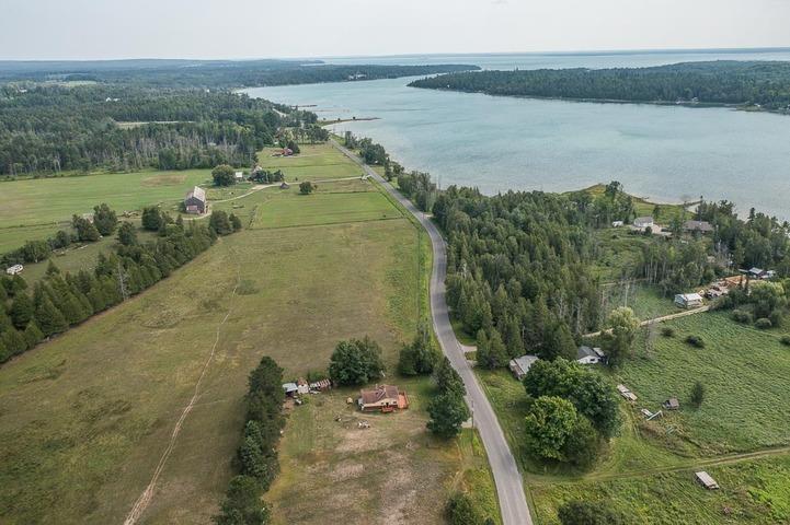 Photo 3 of 1058 Sailors Encampment Drive, St. Joseph — HOMEH