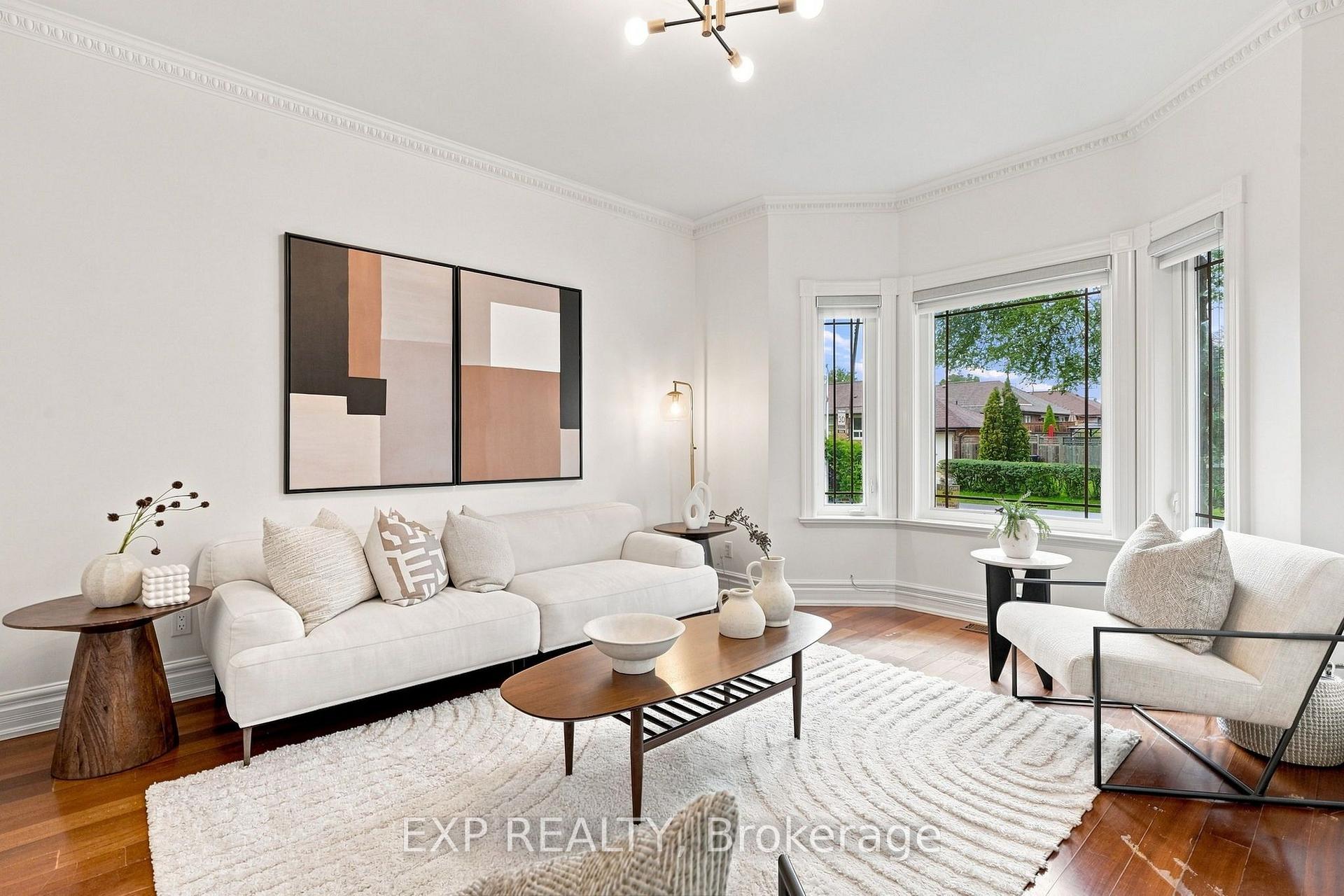 Photo 11 of 101 Cannon Road, Etobicoke, Stonegate-Queensway — HOMEH