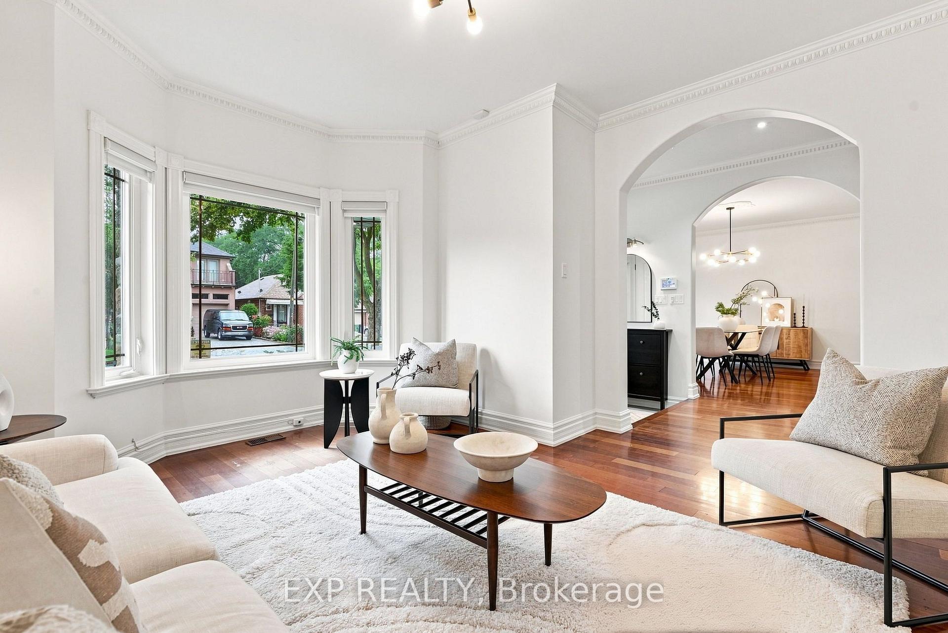 Photo 13 of 101 Cannon Road, Etobicoke, Stonegate-Queensway — HOMEH