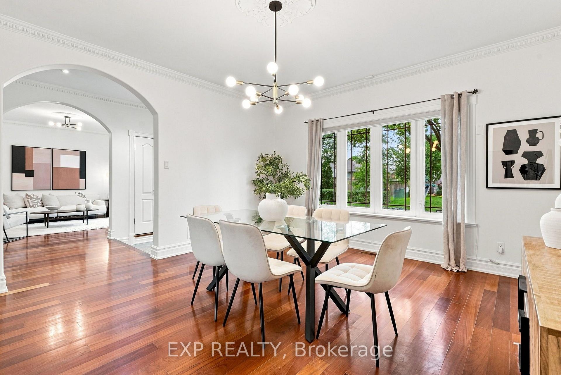 Photo 23 of 101 Cannon Road, Etobicoke, Stonegate-Queensway — HOMEH