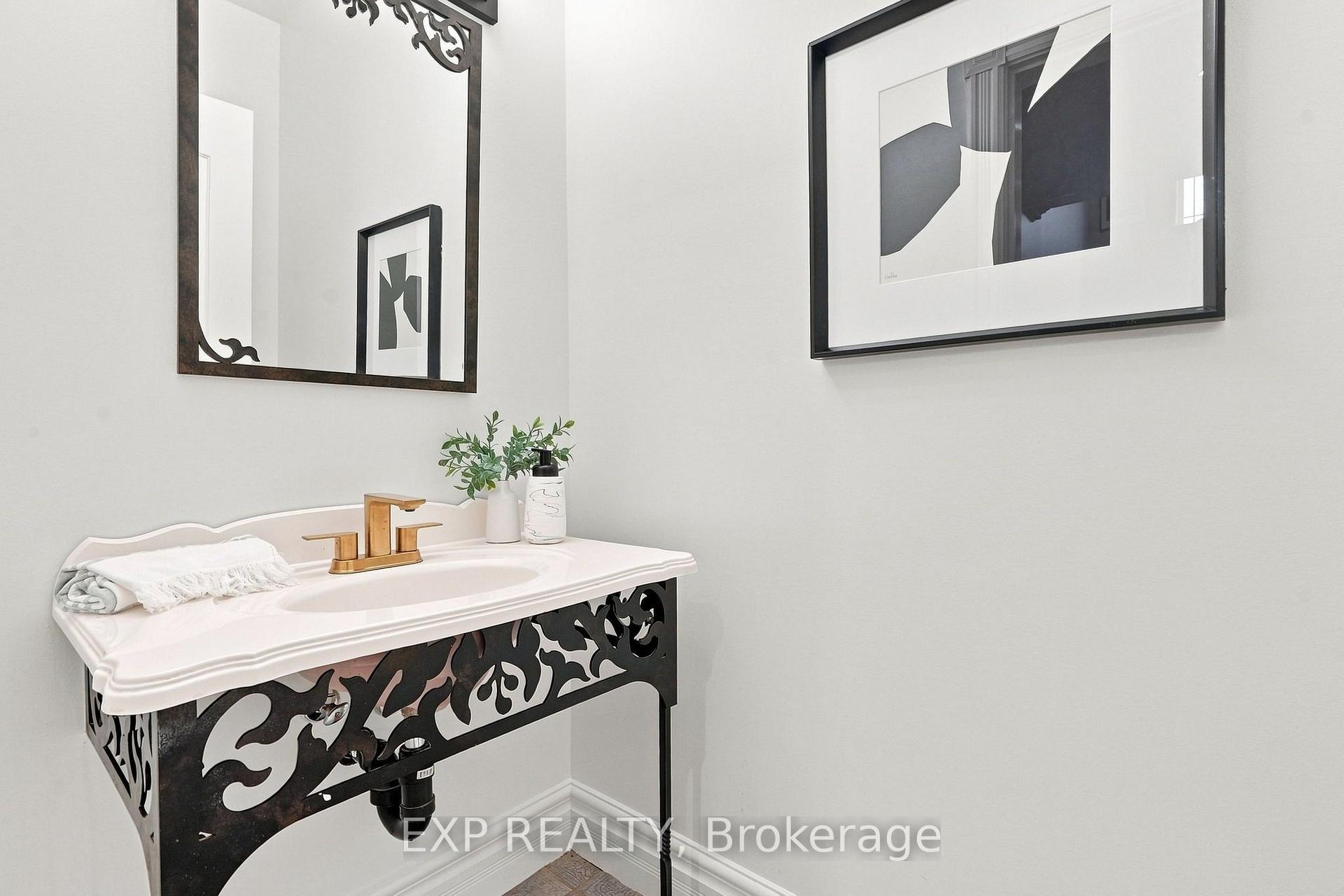 Photo 25 of 101 Cannon Road, Etobicoke, Stonegate-Queensway — HOMEH