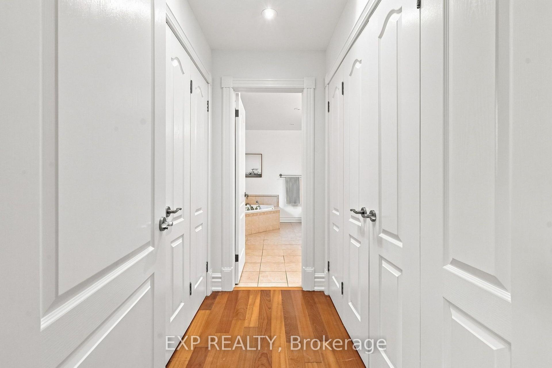 Photo 28 of 101 Cannon Road, Etobicoke, Stonegate-Queensway — HOMEH